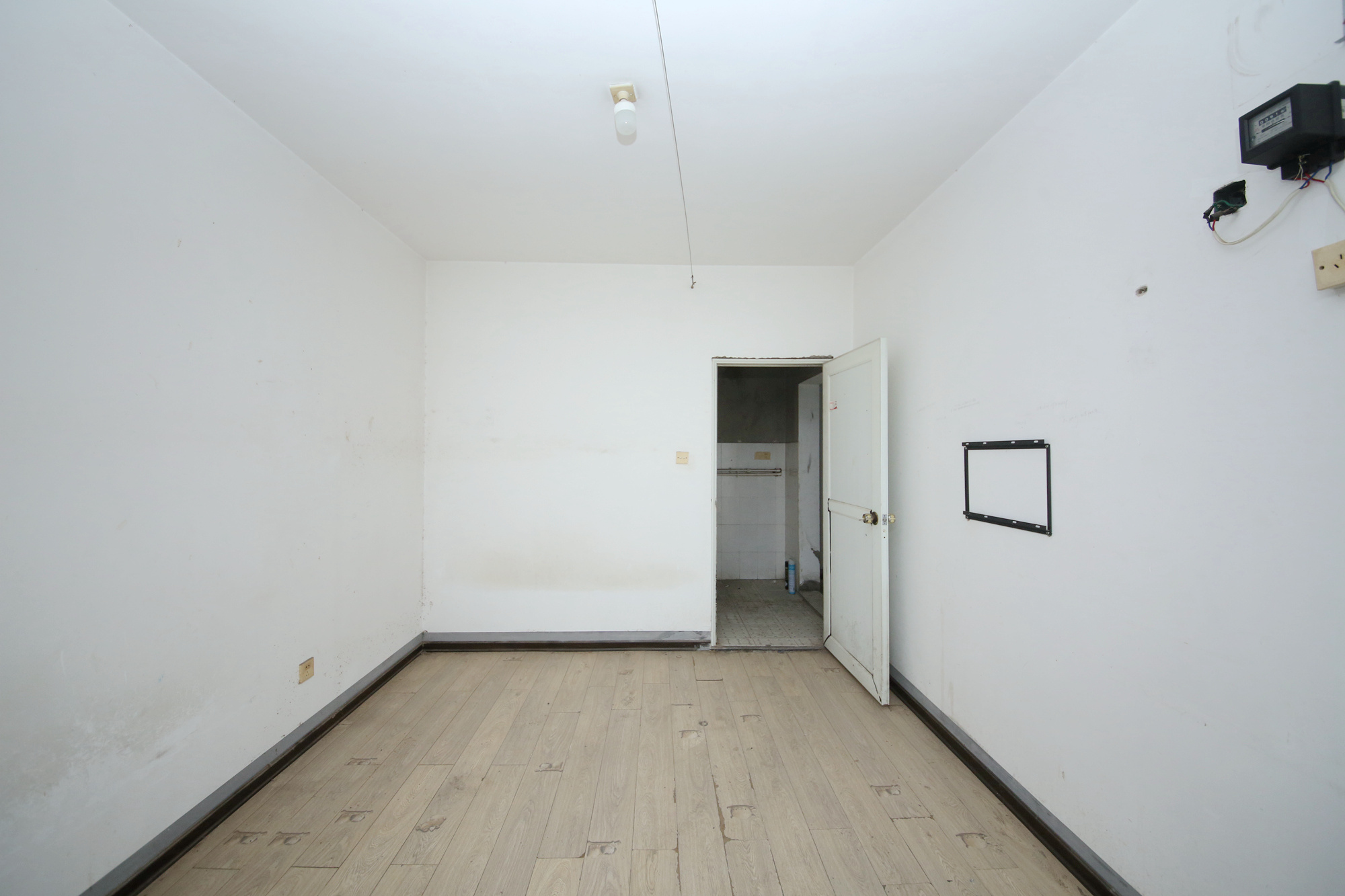 万顺家园  5室2厅2卫   186.00万其他