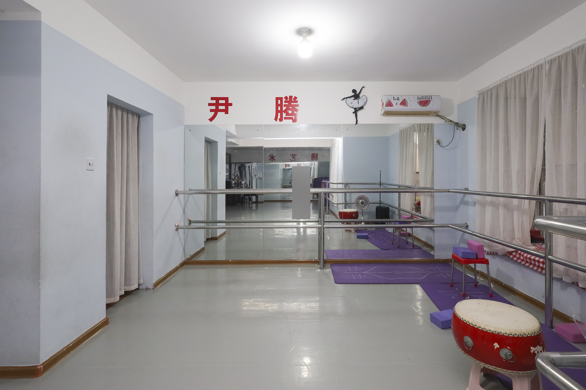 山语城一期  3室2厅2卫   75.00万其他
