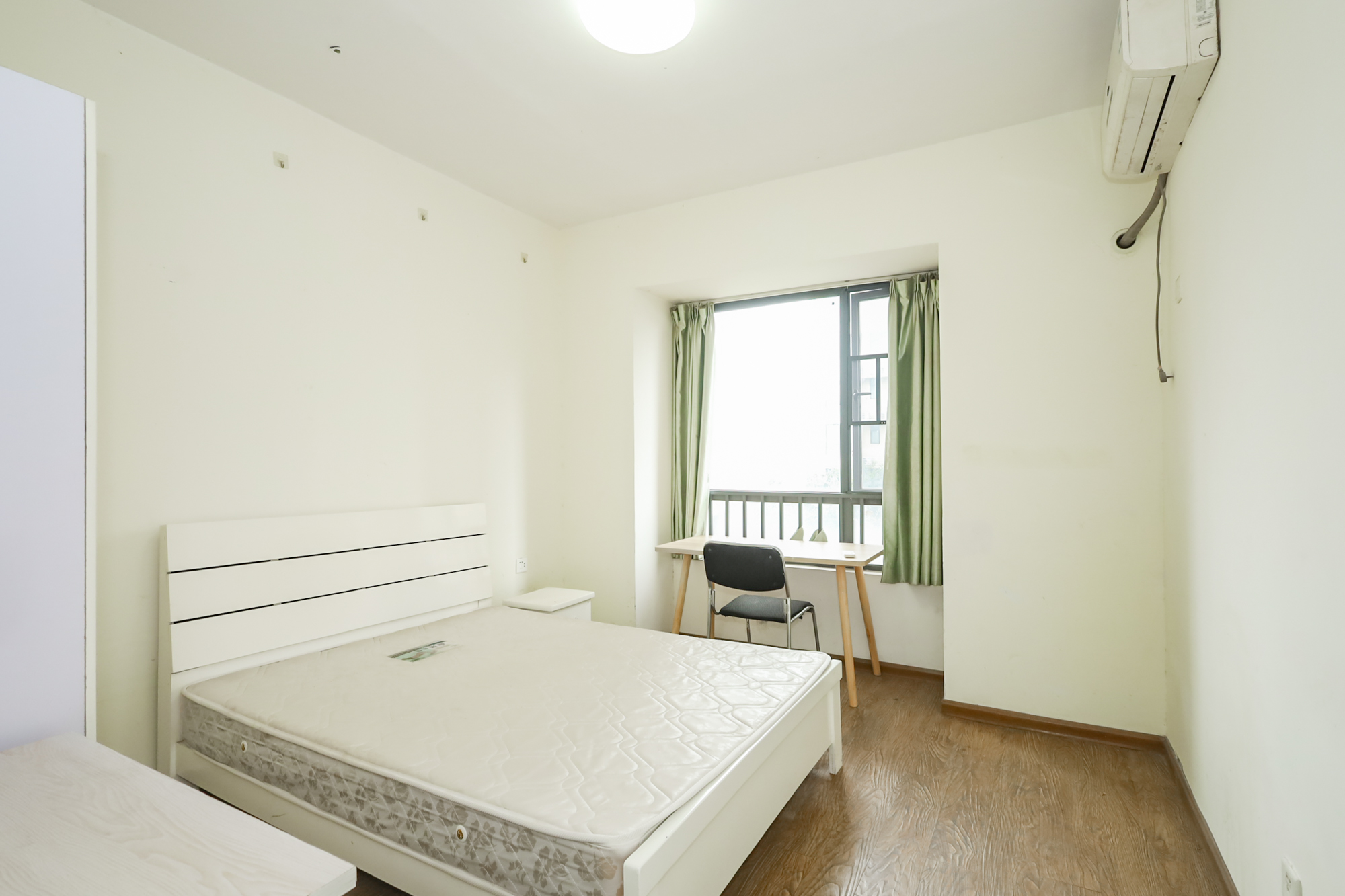 兰亭都荟（璟峰苑）  3室2厅1卫   119.00万卧室