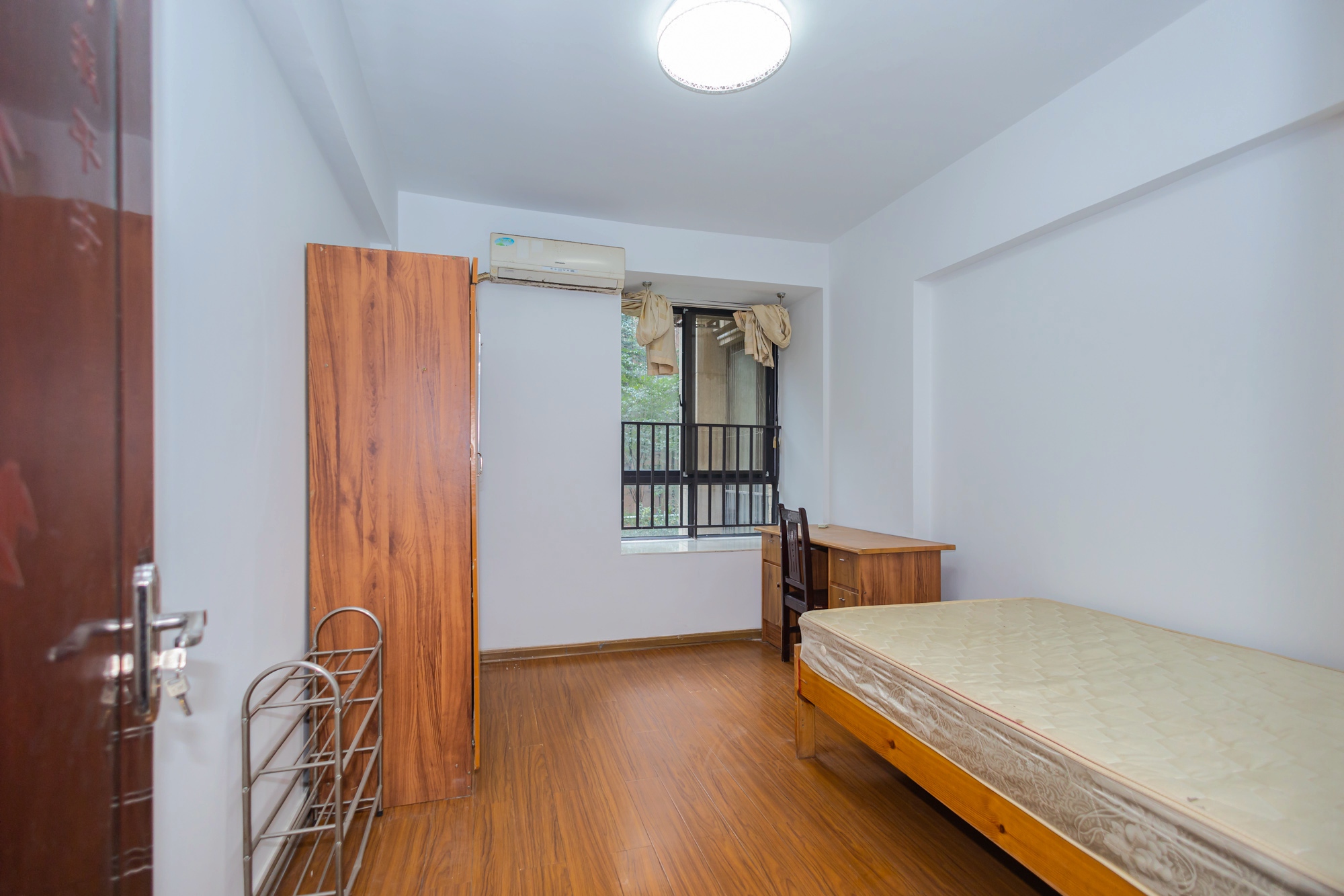 华润凤凰城一期 3室2厅1卫 87.8万 华润凤凰城一期 3室2厅1卫 87.8万卧室