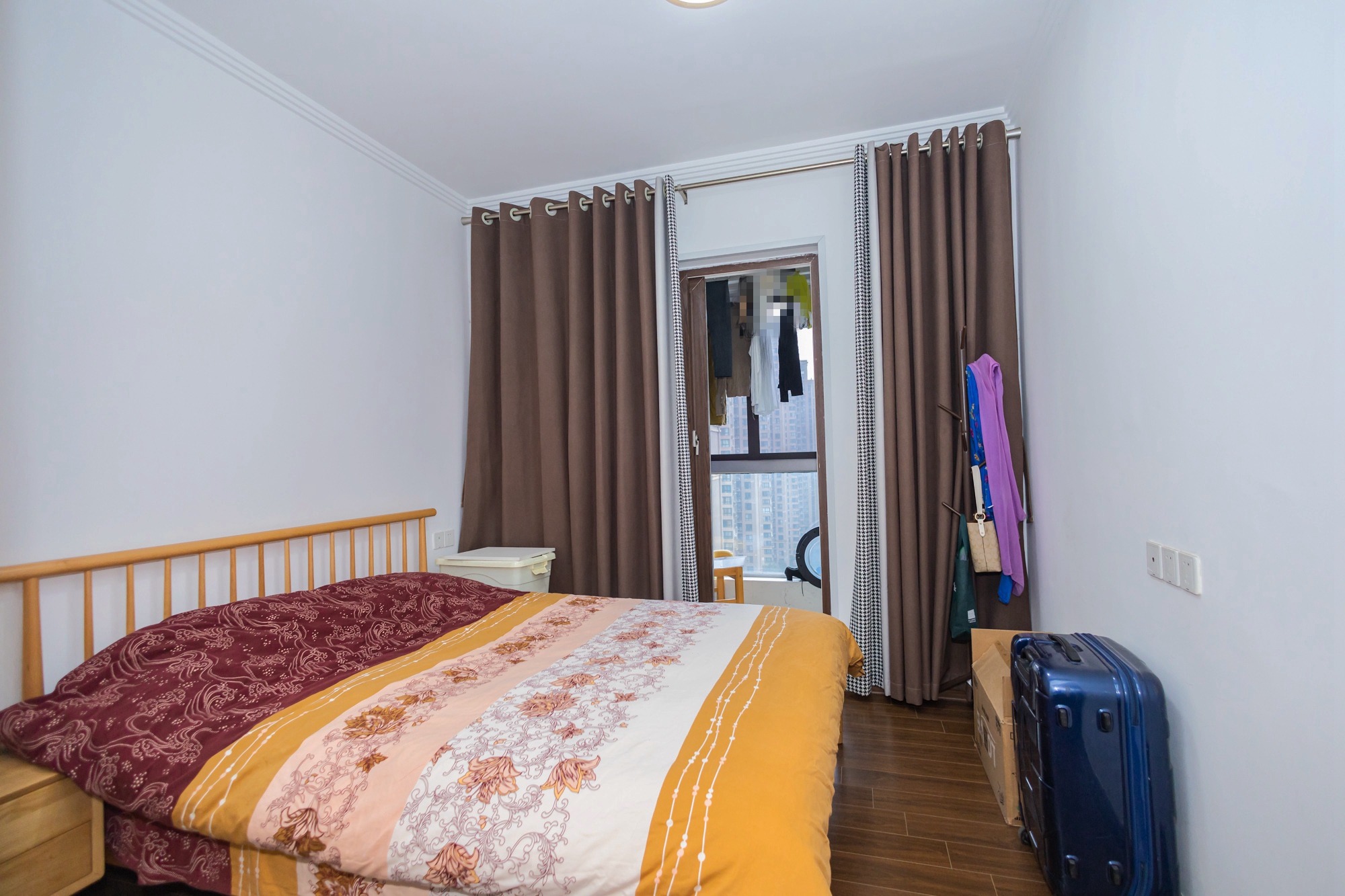 碧桂园中央花园 4室2厅2卫 136.0万 碧桂园中央花园 4室2厅2卫 136.0万卧室