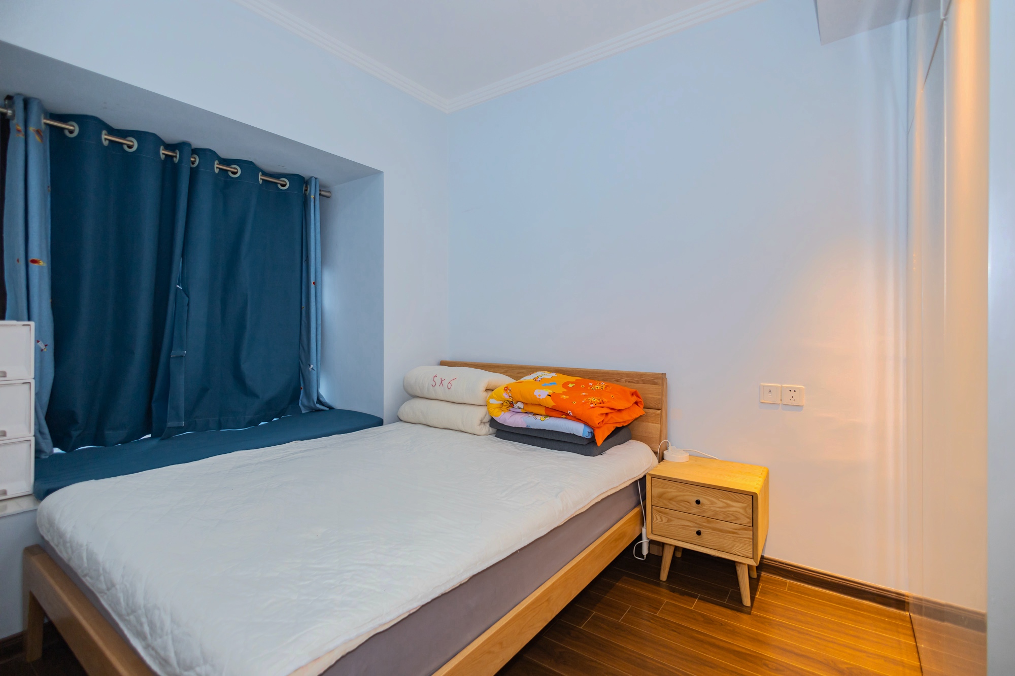 碧桂园中央花园 4室2厅2卫 136.0万 碧桂园中央花园 4室2厅2卫 136.0万卧室