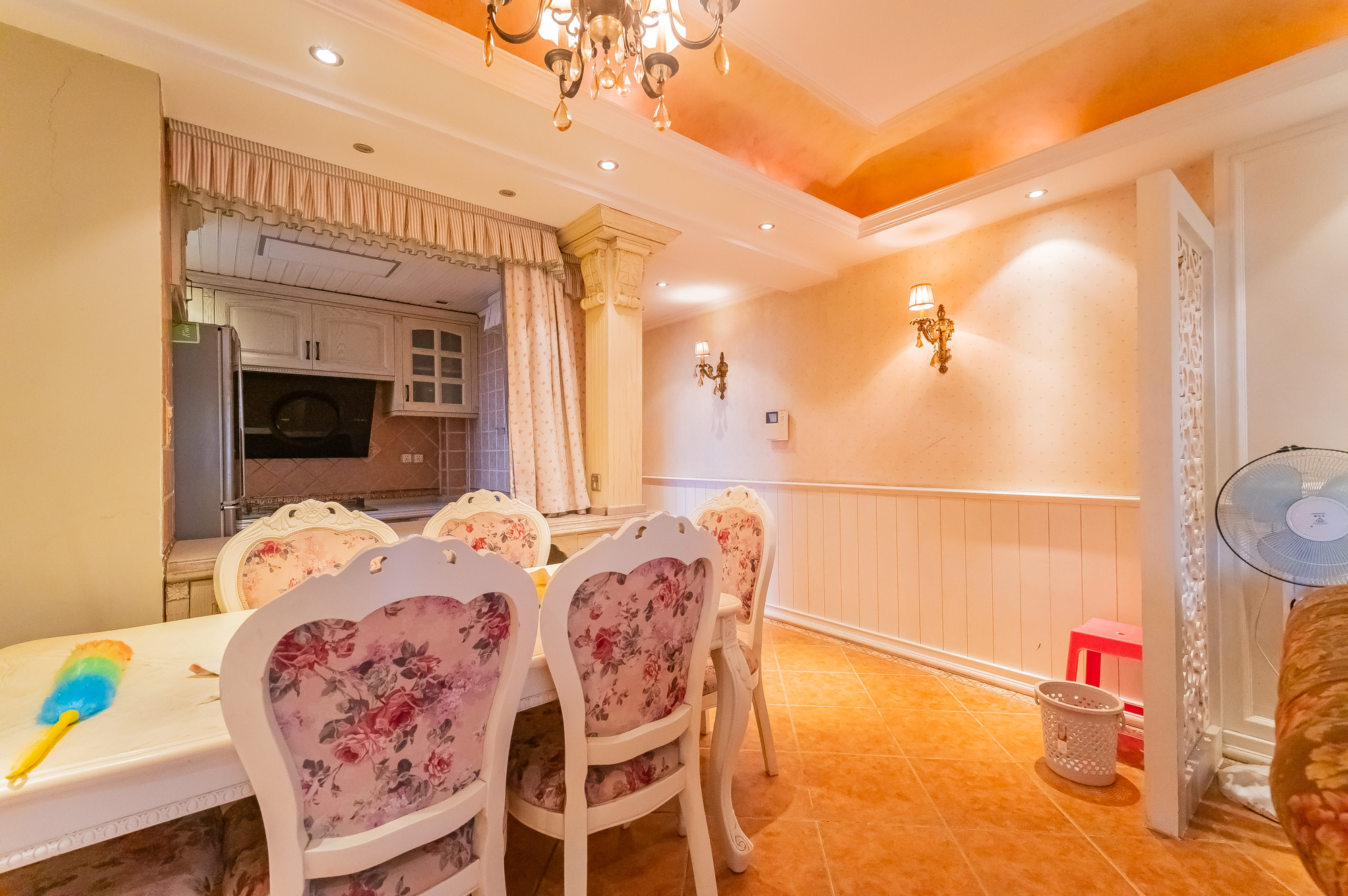 华润凤凰城二期 2室2厅1卫 65.0万 华润凤凰城二期 2室2厅1卫 65.0万客厅