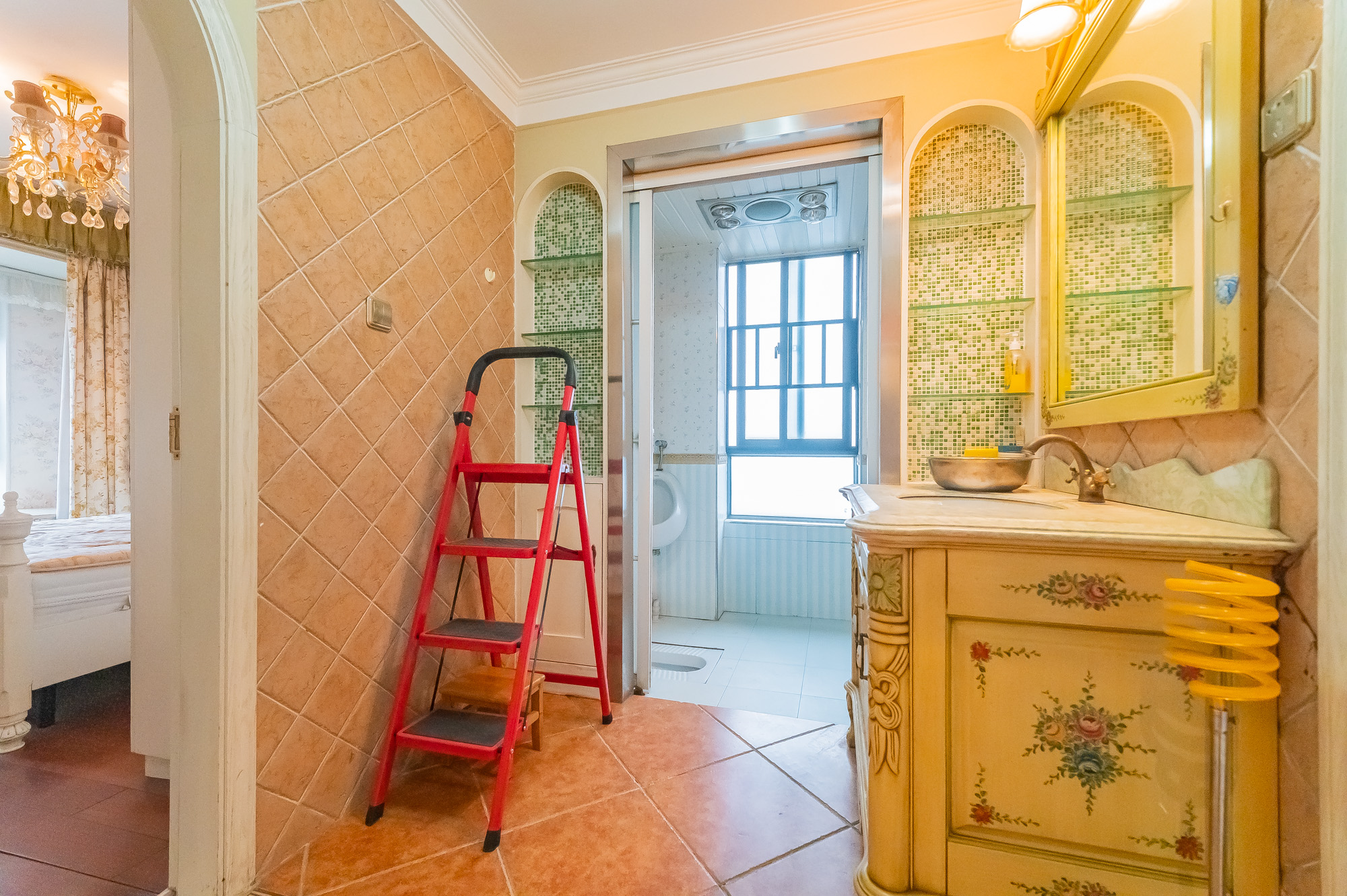 华润凤凰城二期 2室2厅1卫 65.0万 华润凤凰城二期 2室2厅1卫 65.0万卫生间