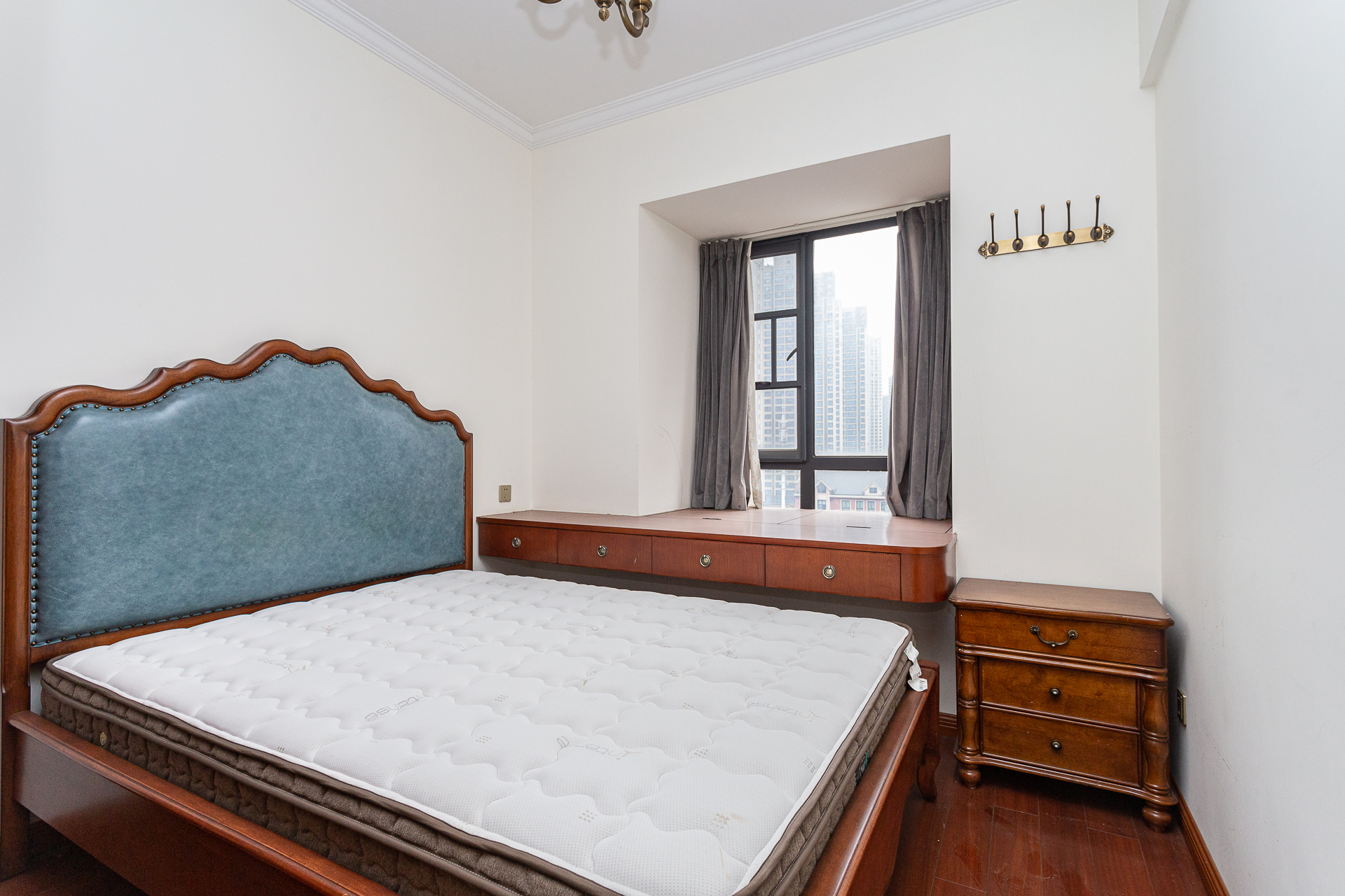 名家翡翠花园 3室2厅1卫 150.00万 名家翡翠花园 3室2厅1卫 150.00万卧室