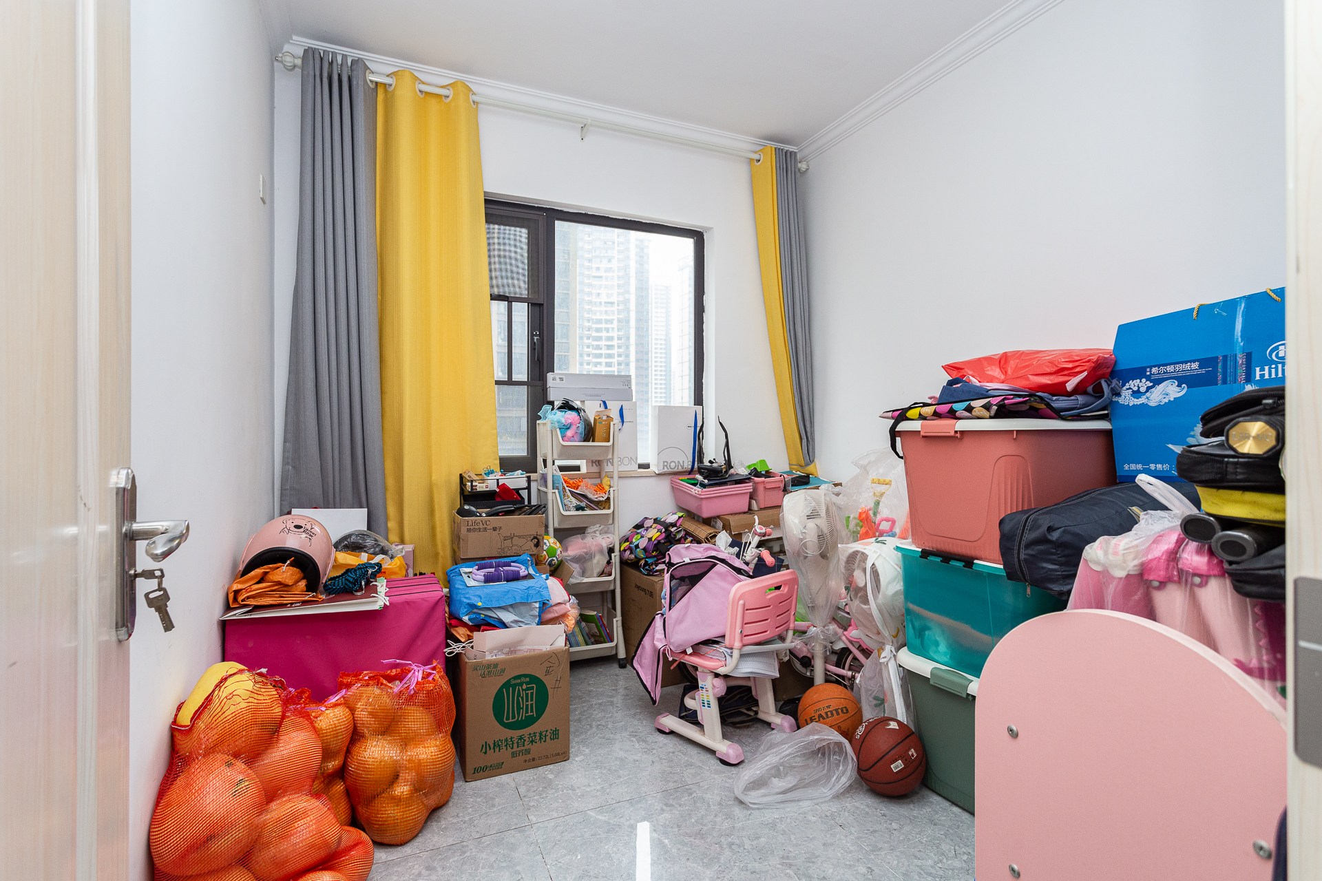 勤诚达境界城 4室2厅2卫 123.0万 勤诚达境界城 4室2厅2卫 123.0万卧室