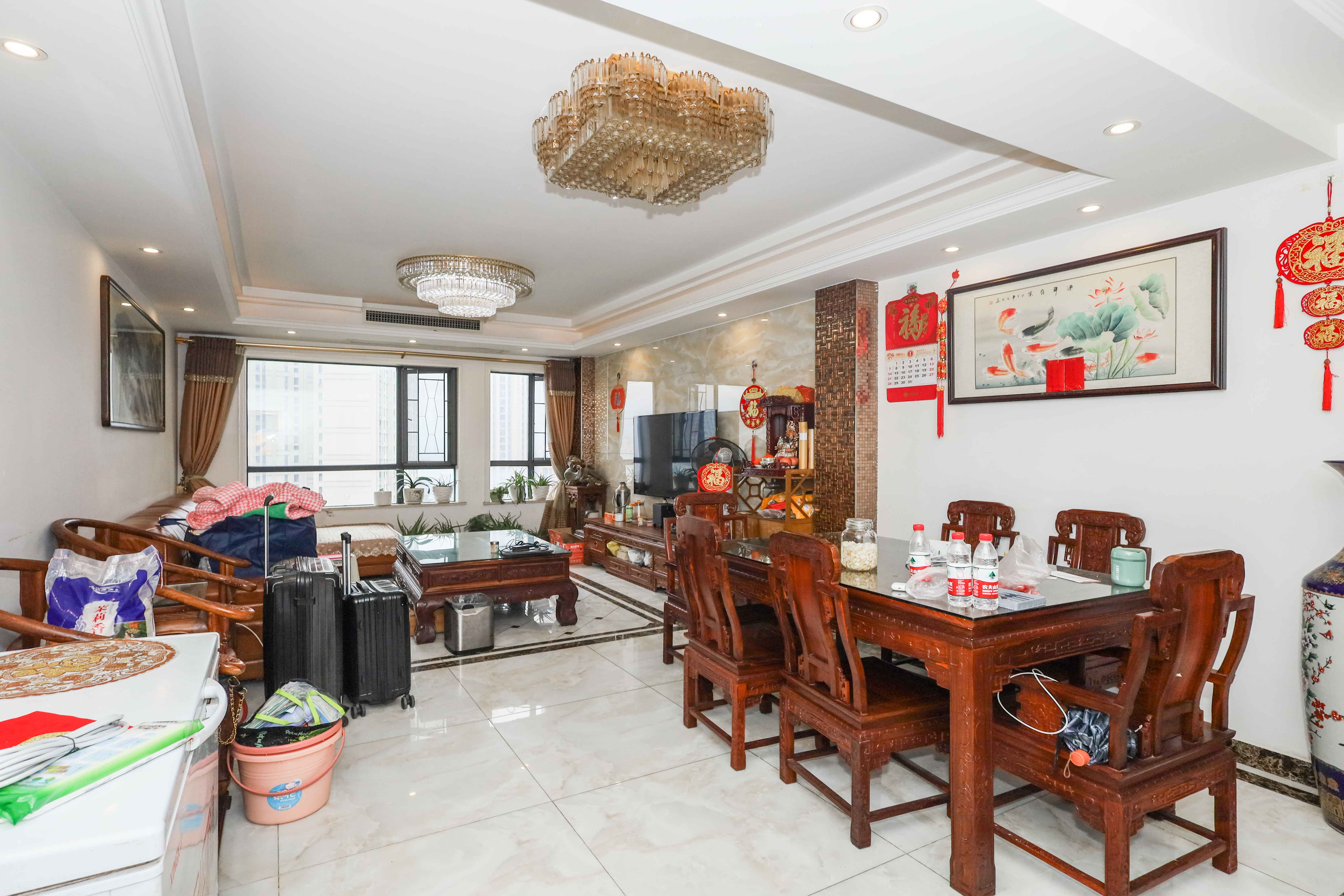 中海梅溪湖壹号  3室2厅1卫    176.0万其他