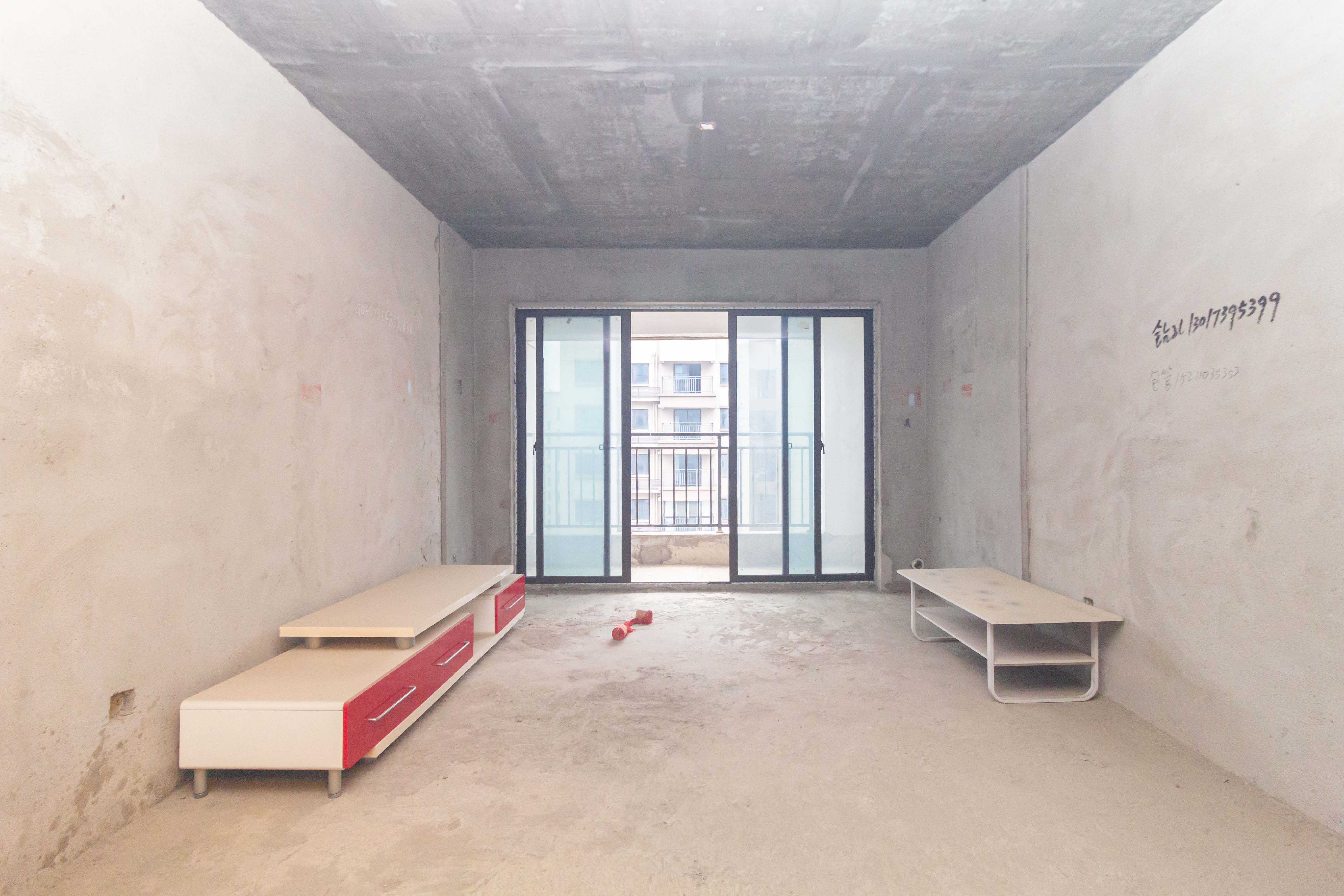 金广星苑  3室2厅1卫    63.8万 金广星苑  3室2厅1卫    63.8万客厅