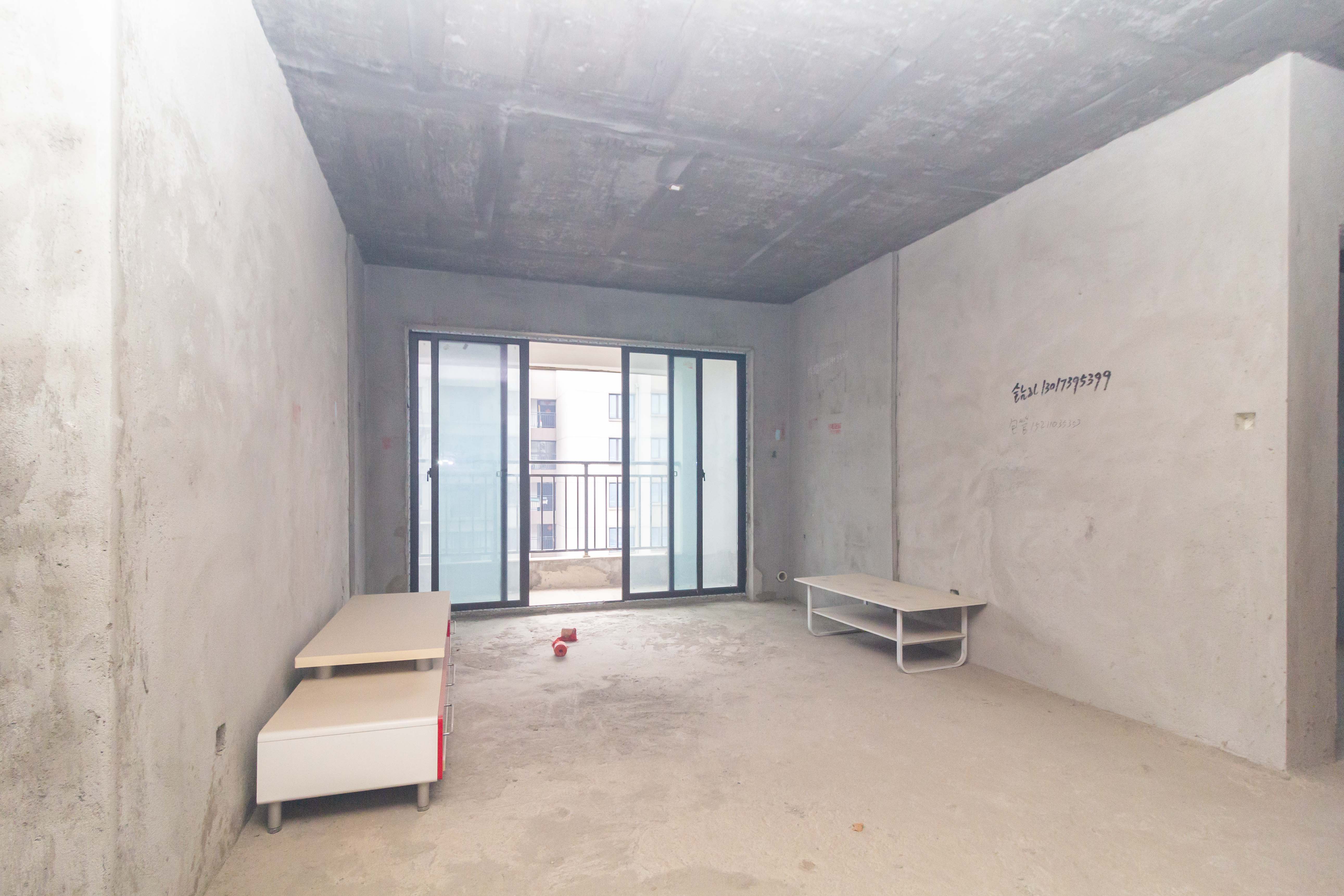 金广星苑  3室2厅1卫    63.8万 金广星苑  3室2厅1卫    63.8万客厅