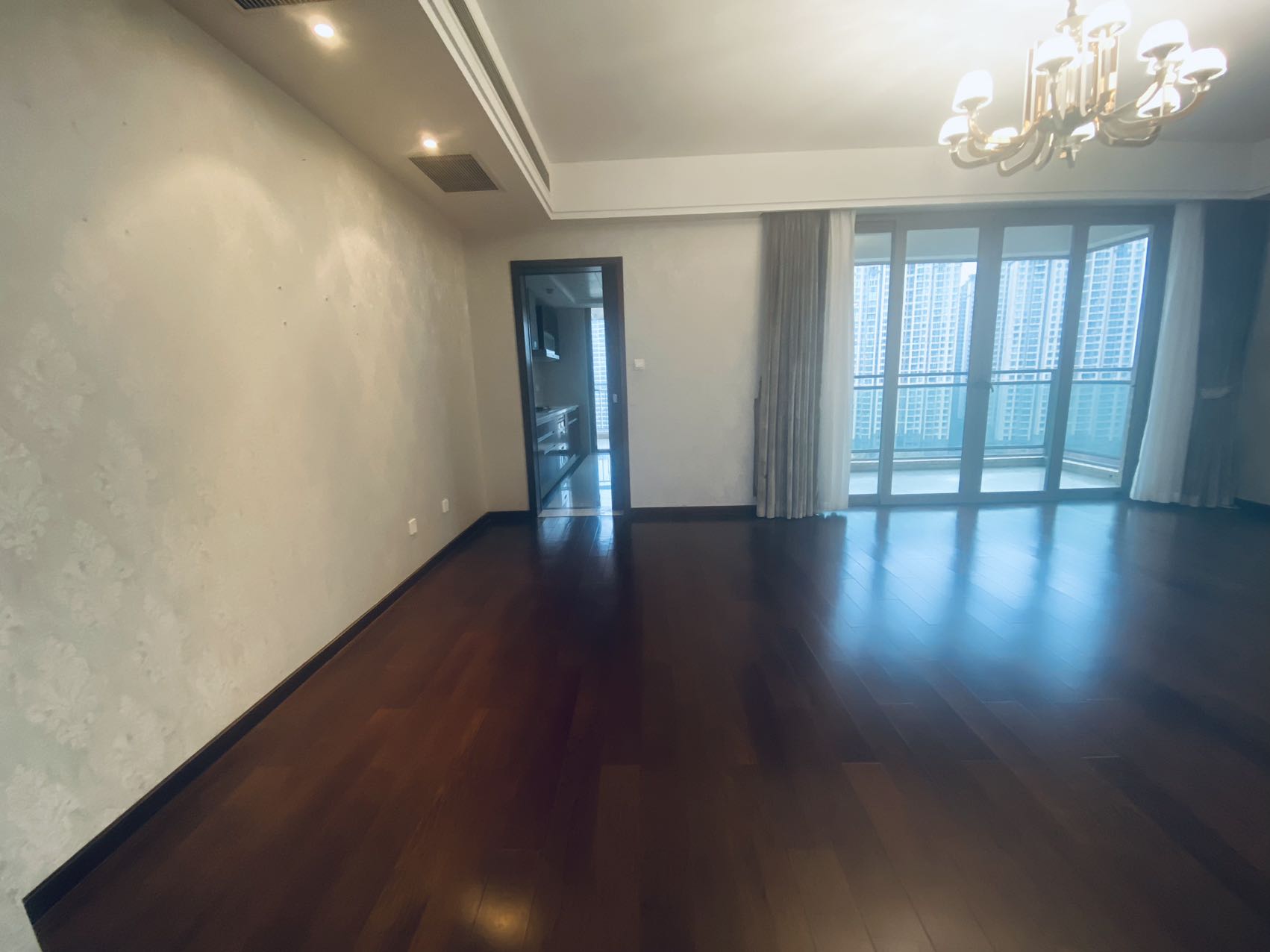 晋合湘水湾二期 4室2厅2卫 338.0万 晋合湘水湾二期 4室2厅2卫 338.0万室内图