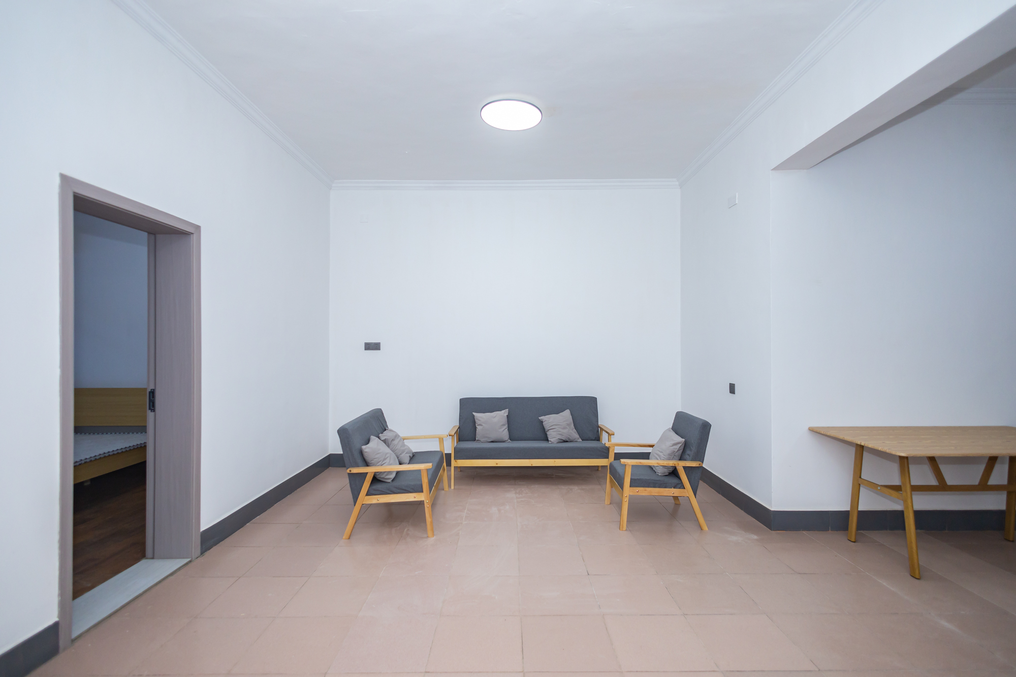 星沙二区 8室2厅4卫 145.0万 星沙二区 8室2厅4卫 145.0万客厅