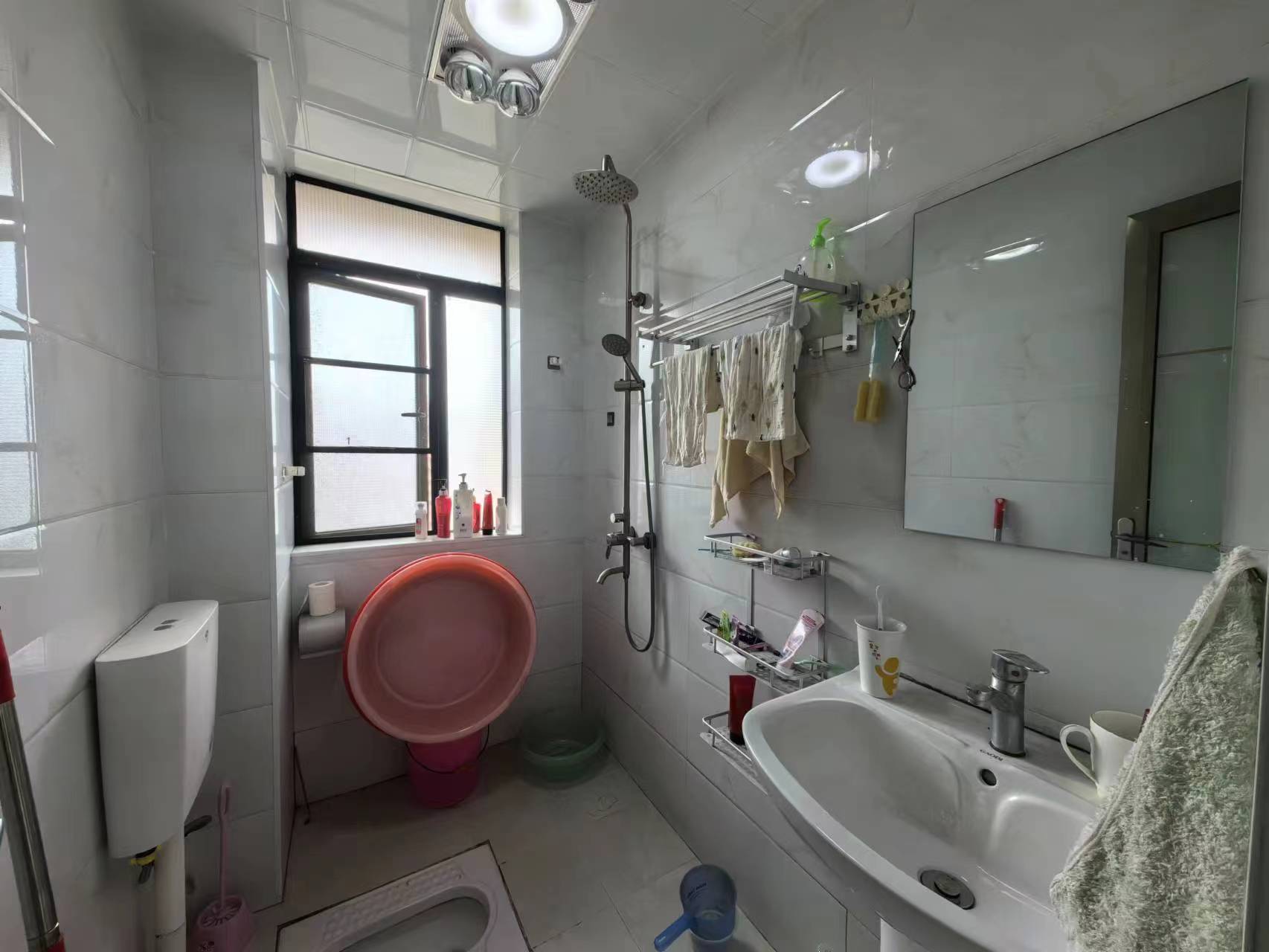 龙腾国际 2室2厅1卫 48.0万 龙腾国际 2室2厅1卫 48.0万室内图