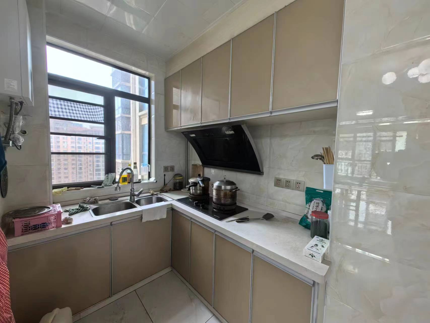 龙腾国际 2室2厅1卫 48.0万 龙腾国际 2室2厅1卫 48.0万室内图