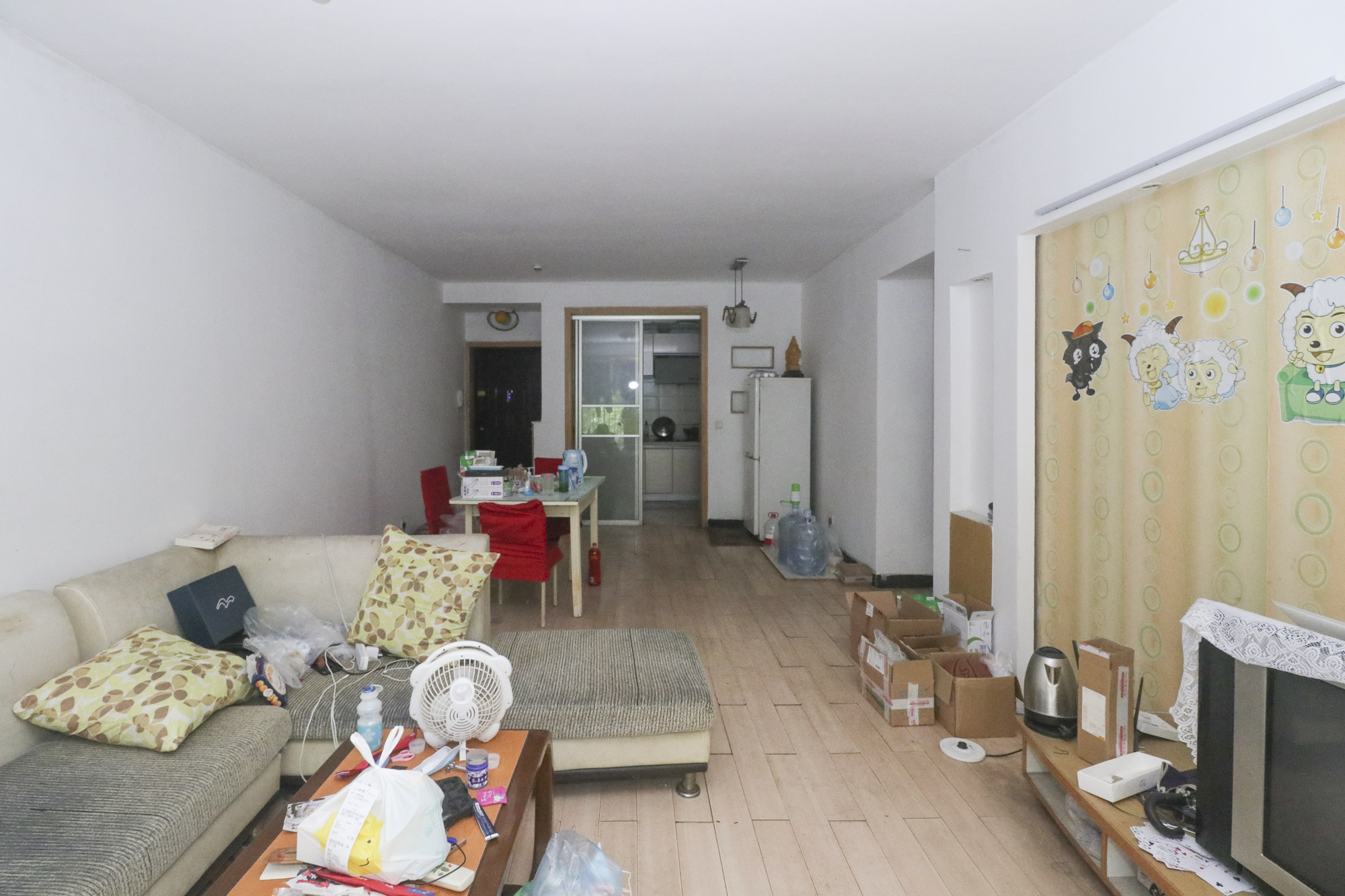 德润园  2室2厅1卫   77.50万客厅