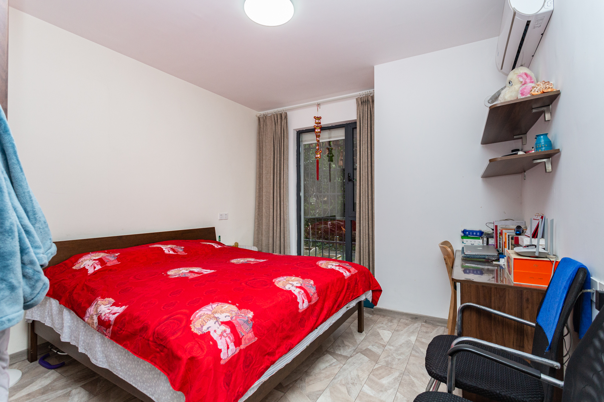 明发国际城 3室2厅2卫 81.8万 明发国际城 3室2厅2卫 81.8万卧室