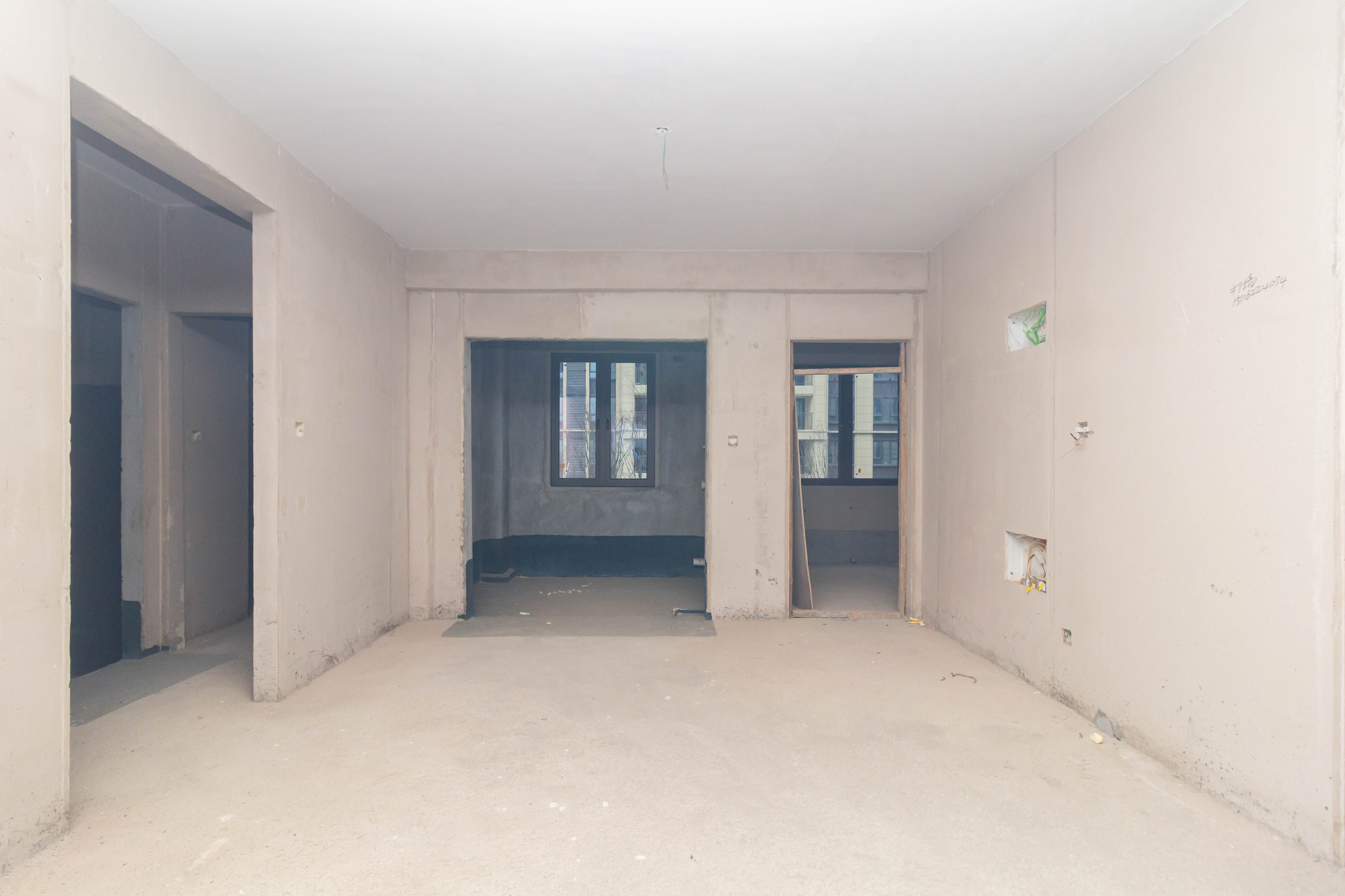 佳源东方璟园  4室2厅1卫    75.0万 佳源东方璟园  4室2厅1卫    75.0万客厅