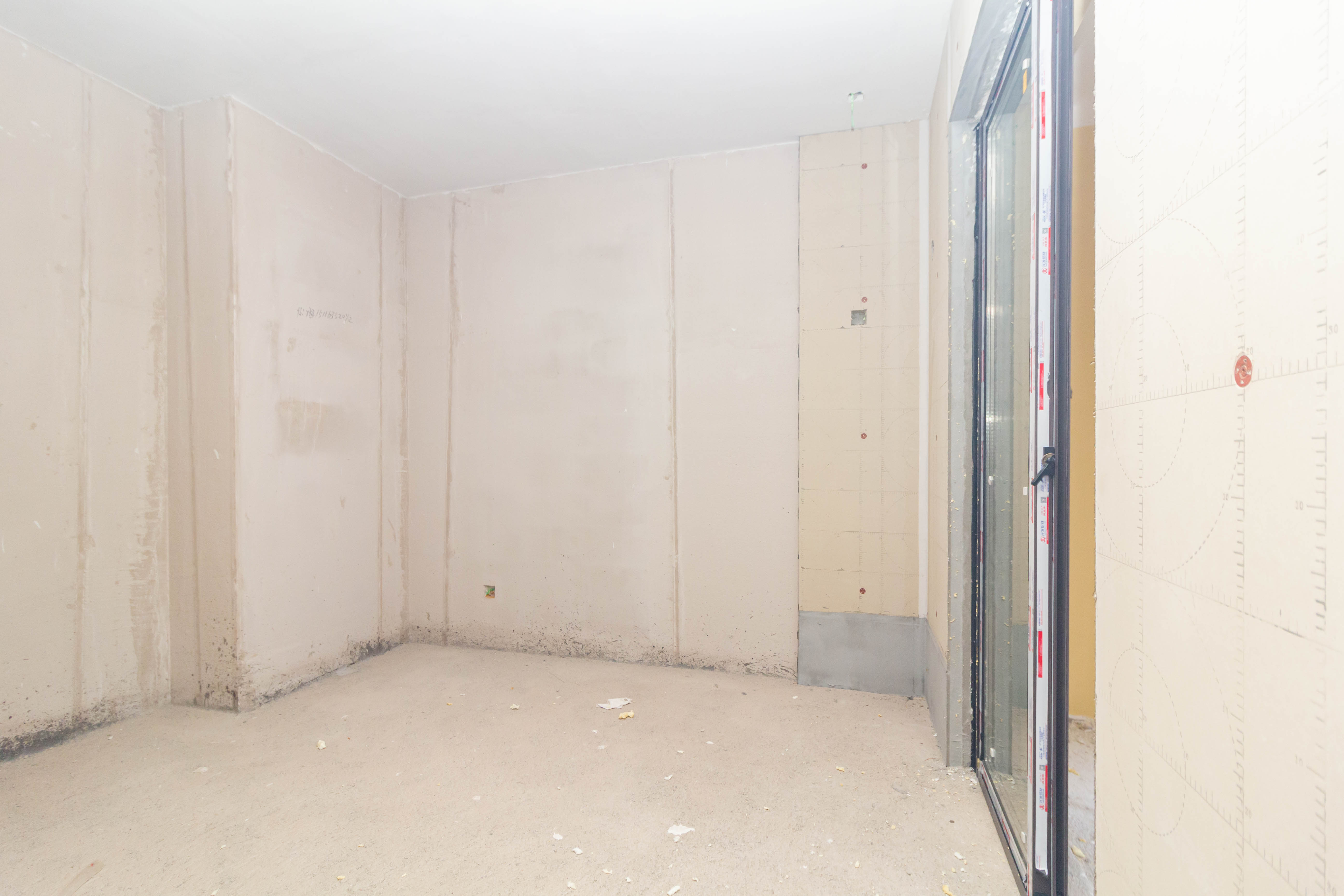 佳源东方璟园  4室2厅1卫    75.0万 佳源东方璟园  4室2厅1卫    75.0万卧室