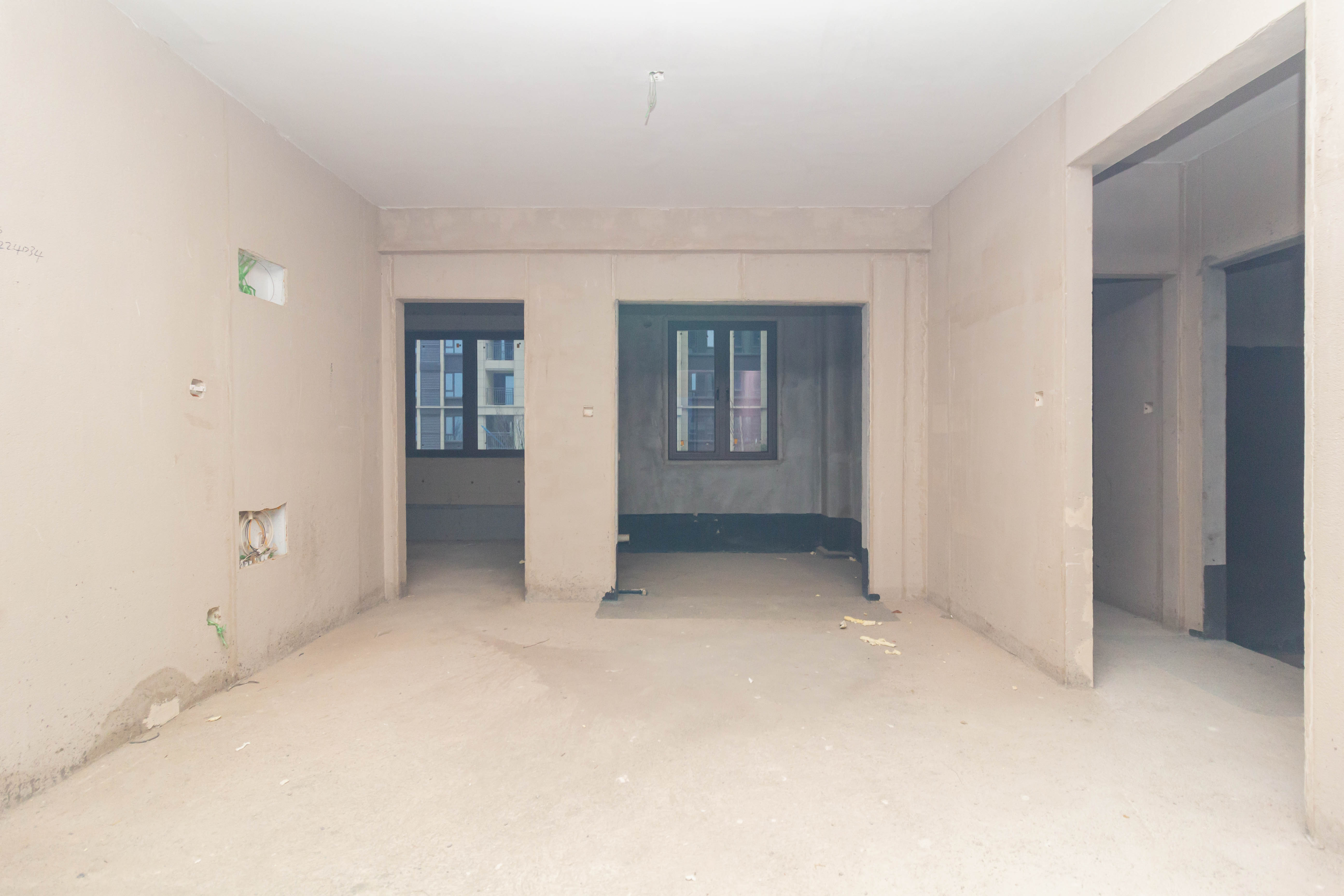 佳源东方璟园  4室2厅1卫    75.0万 佳源东方璟园  4室2厅1卫    75.0万客厅