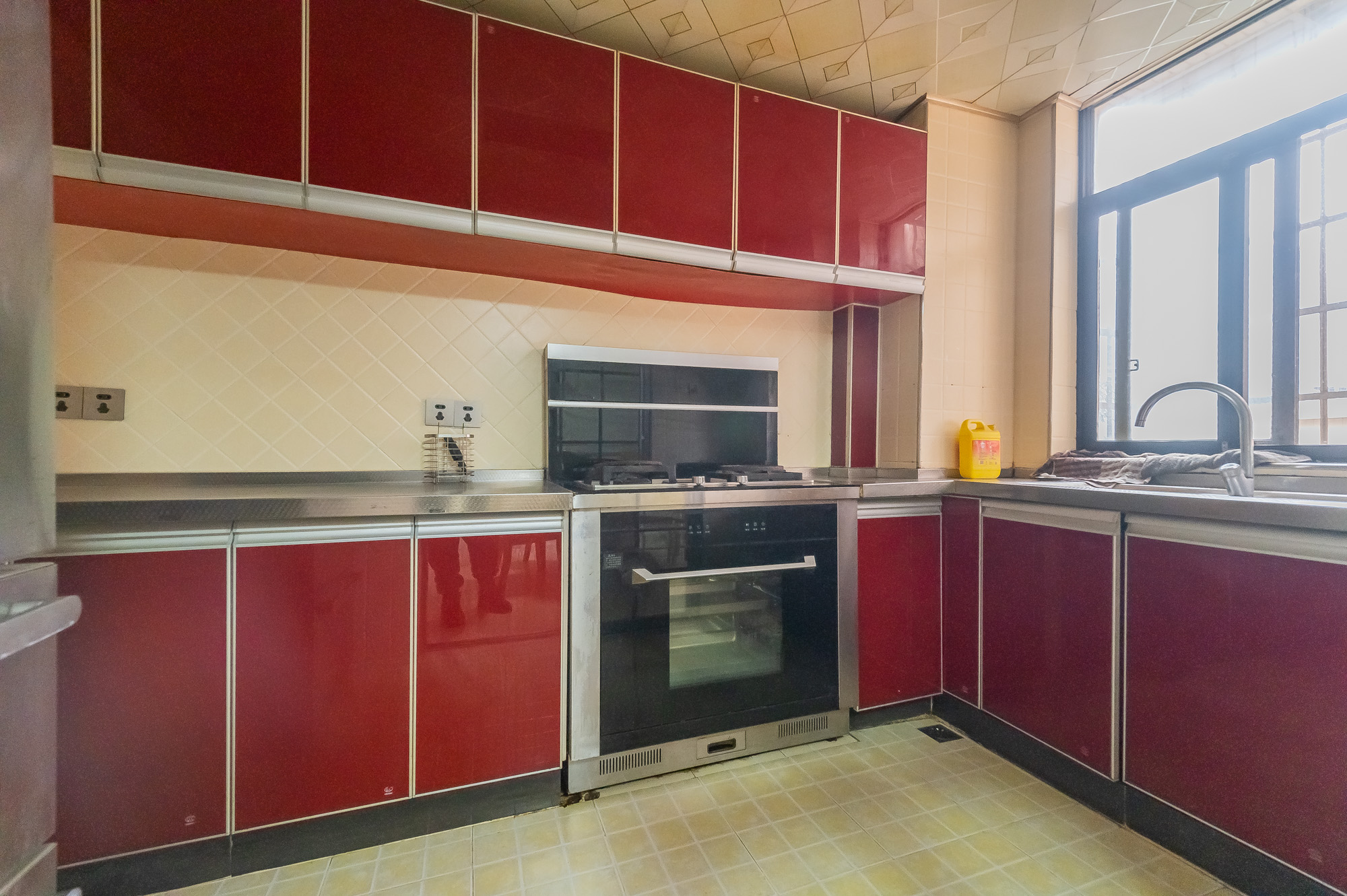 鹏基诺亚山林  3室2厅2卫    99.8万厨房