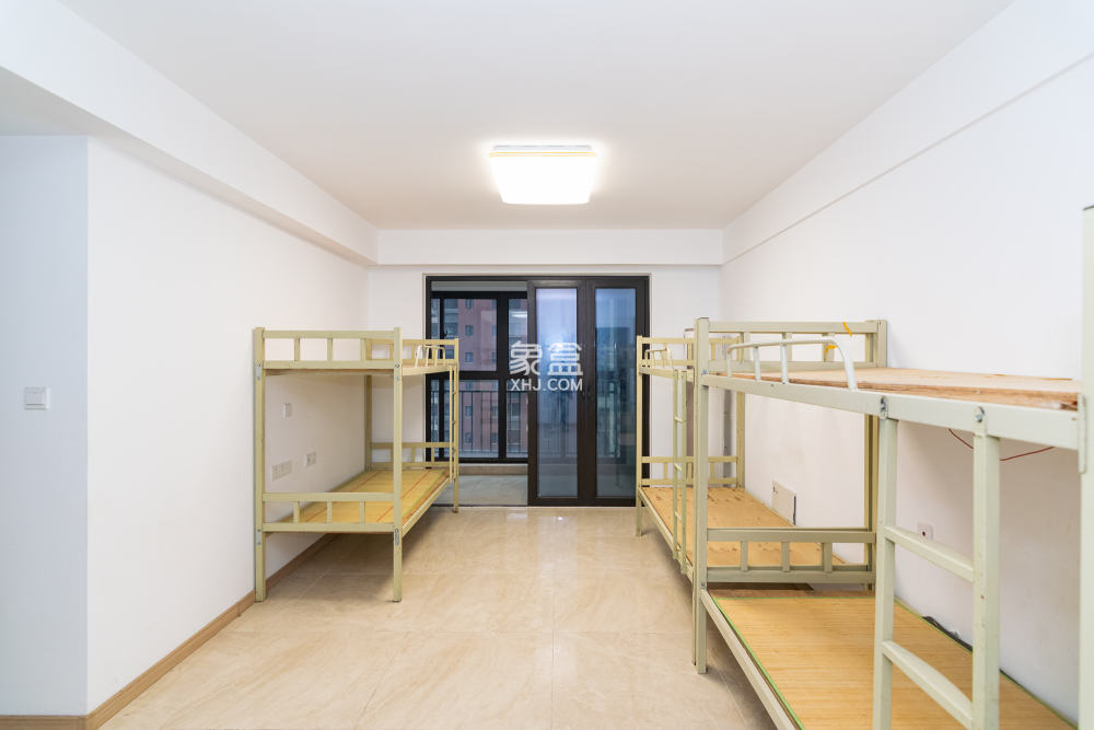 新城国际花都  3室2厅2卫    83.0万