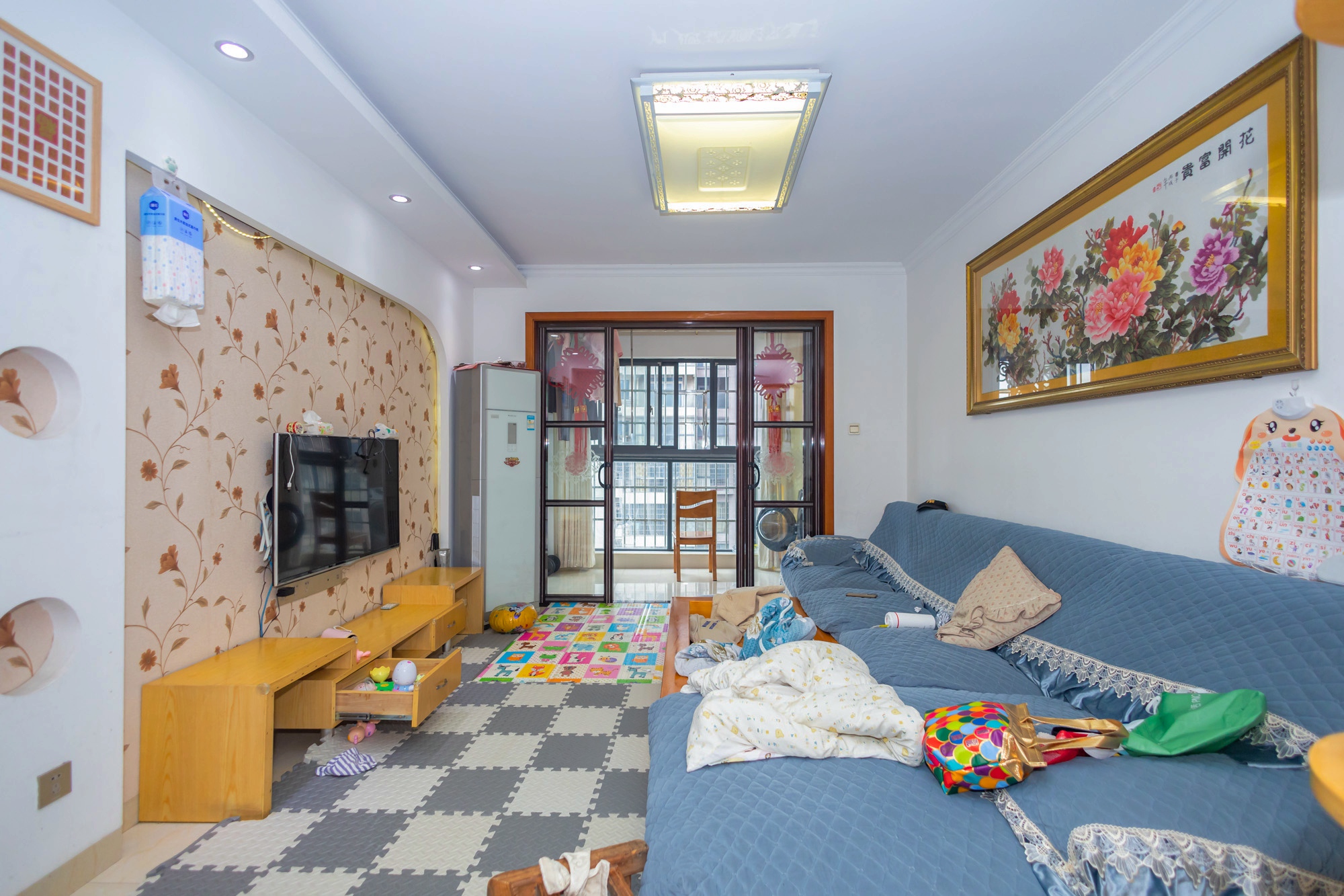 花样年华 3室2厅1卫 72.0万 花样年华 3室2厅1卫 72.0万客厅