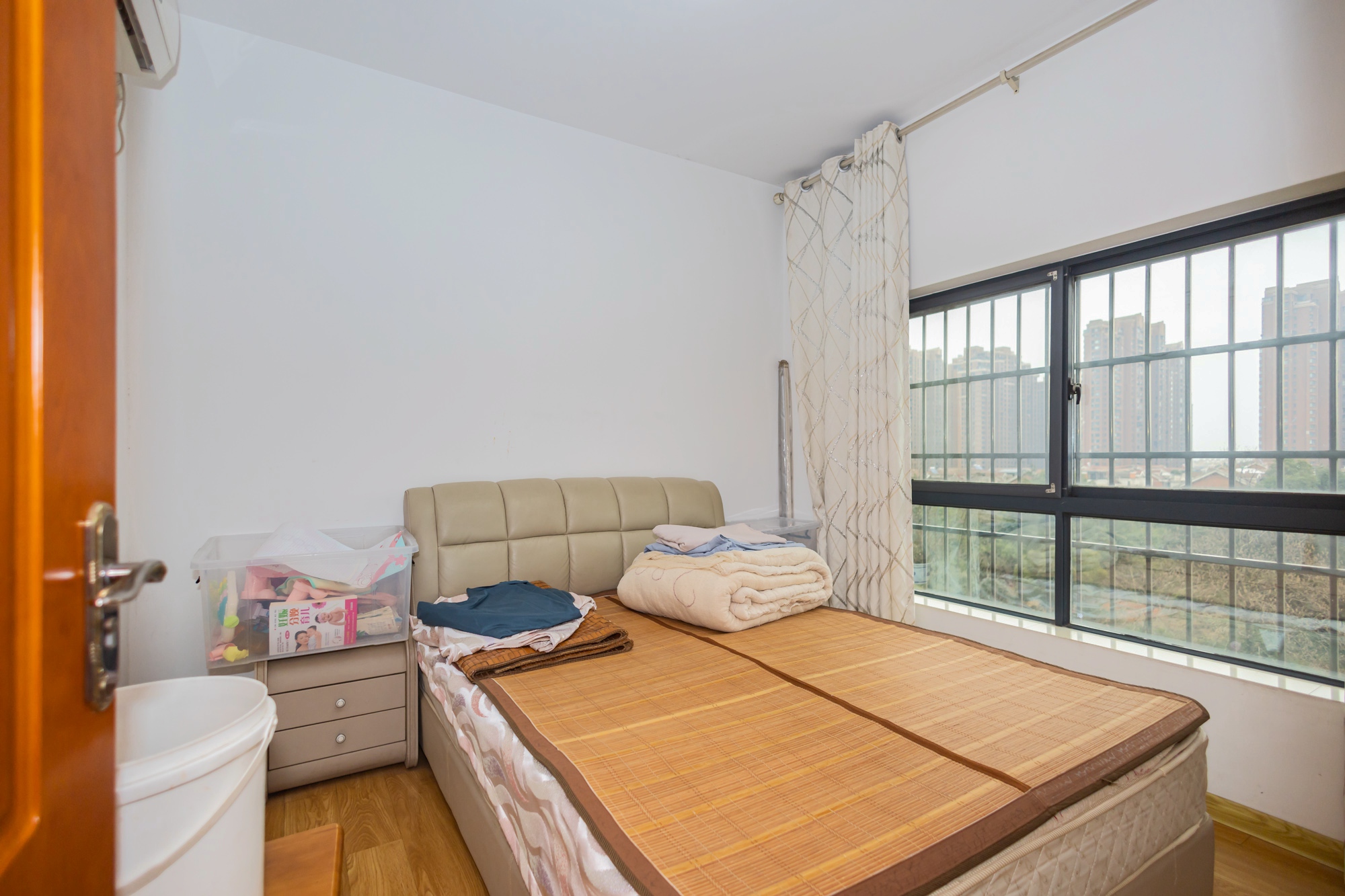 花样年华 3室2厅1卫 72.0万 花样年华 3室2厅1卫 72.0万卧室