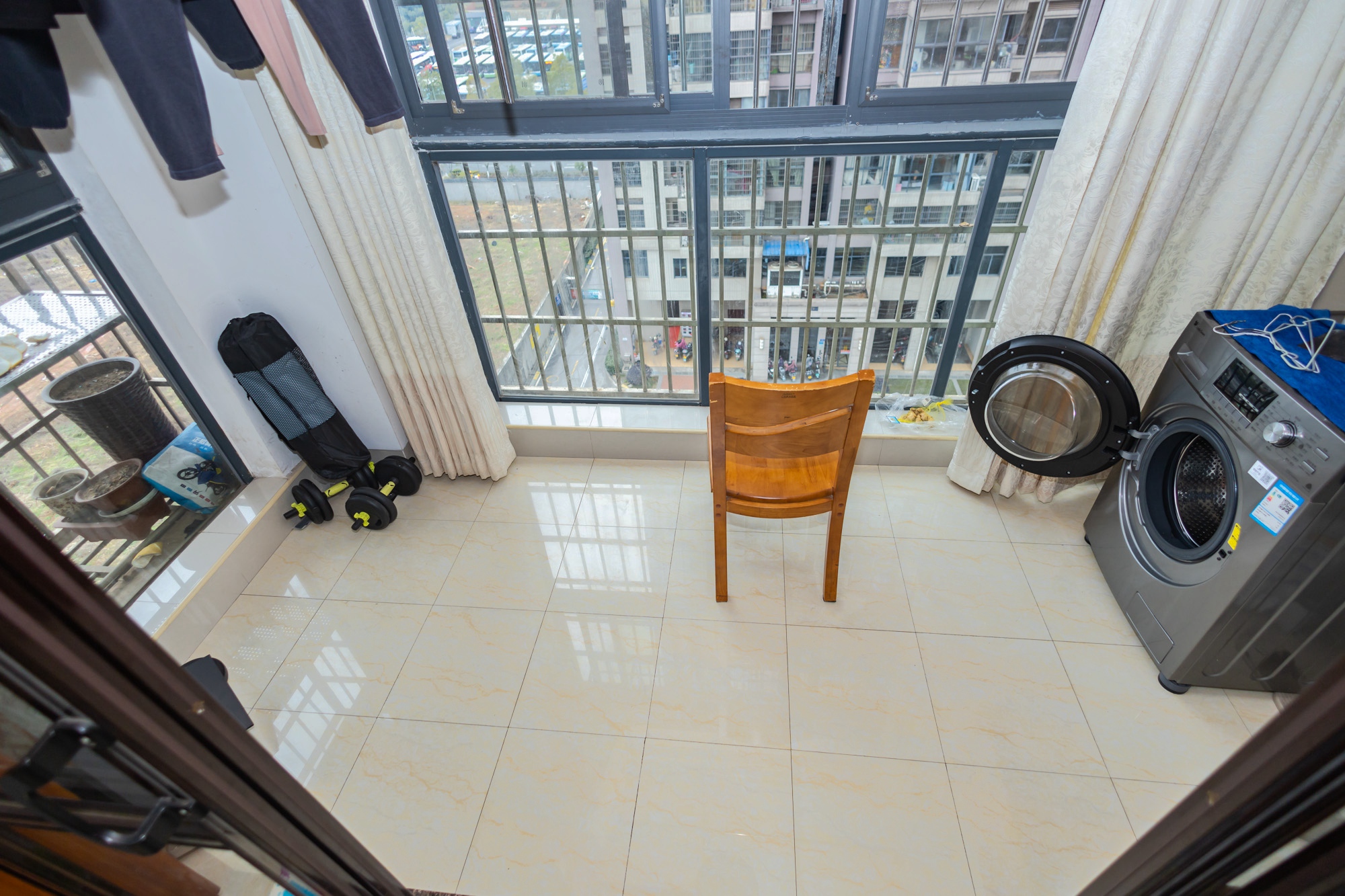 花样年华 3室2厅1卫 72.0万 花样年华 3室2厅1卫 72.0万阳台