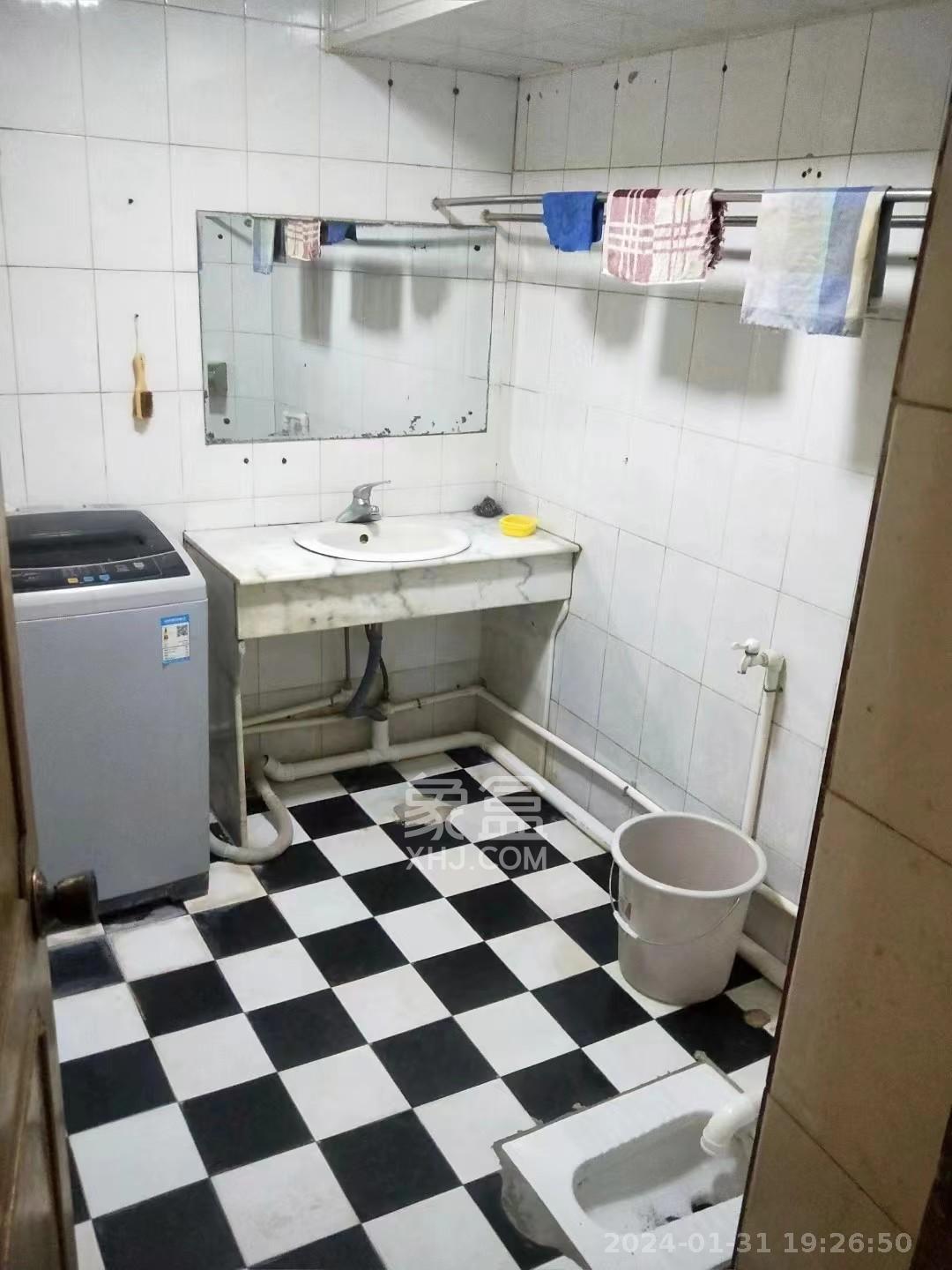 建华综合楼  3室2厅1卫   1800.00元/月室内图