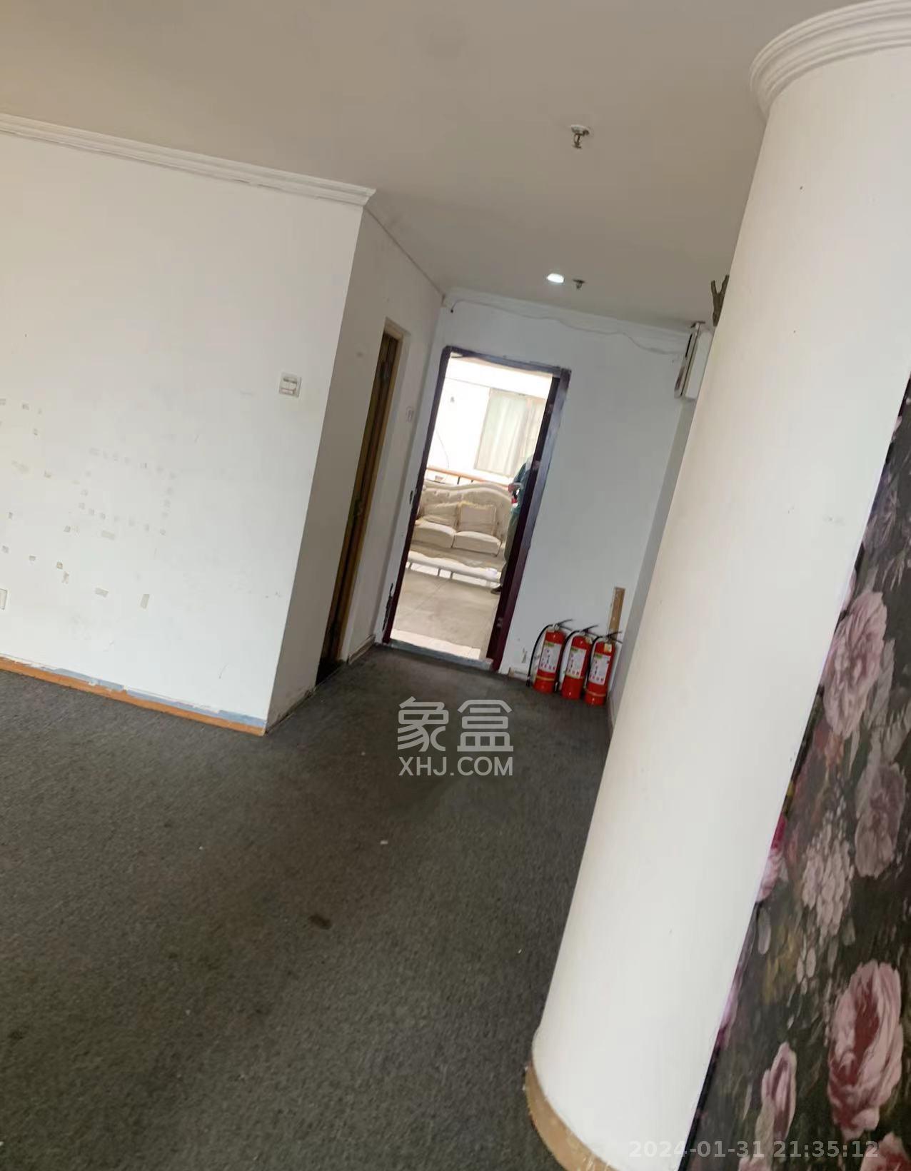 锦绣中环  1室1厅1卫   3300.00元/月室内图