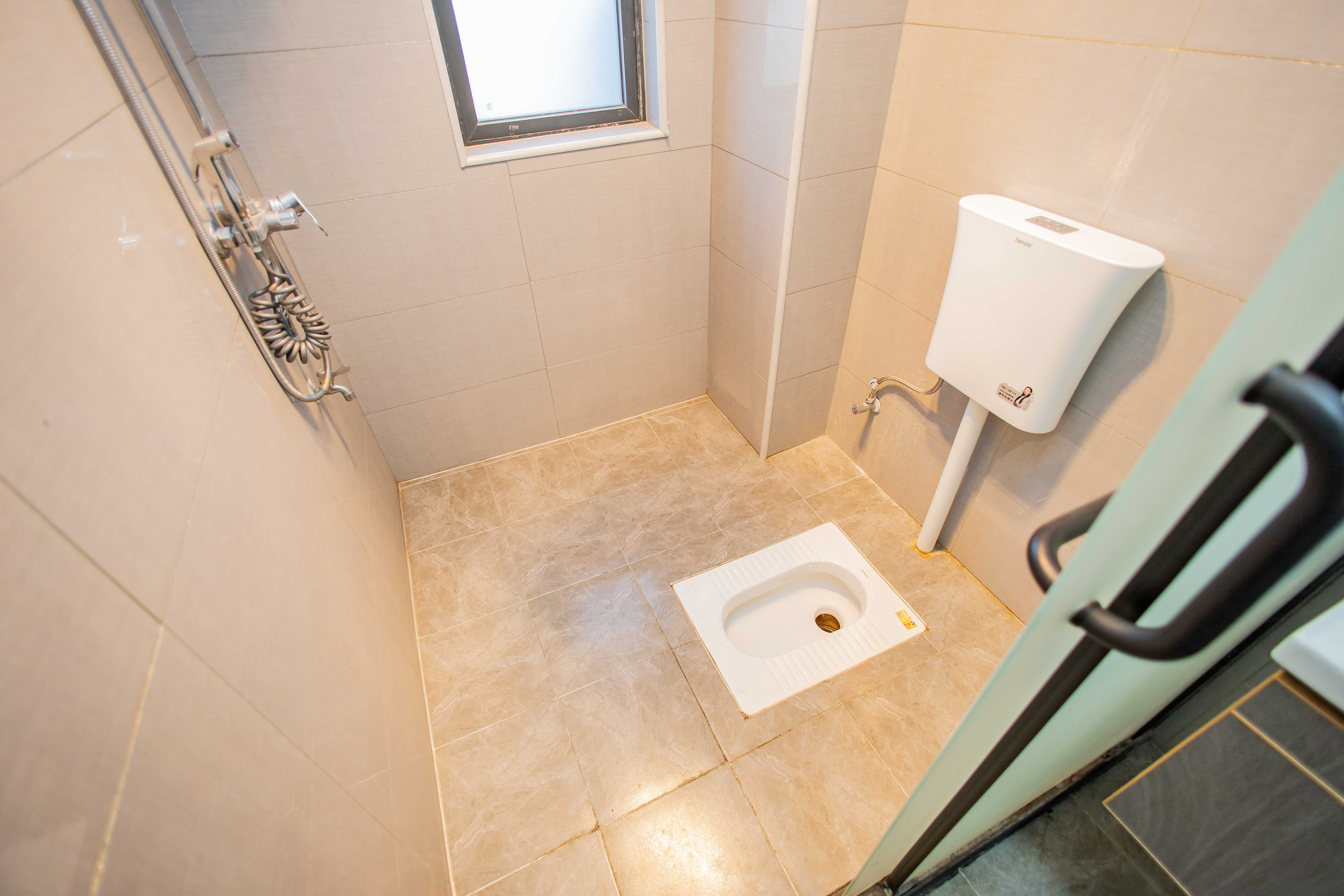 长房云时代  3室2厅2卫    95.0万 长房云时代  3室2厅2卫    95.0万卫生间