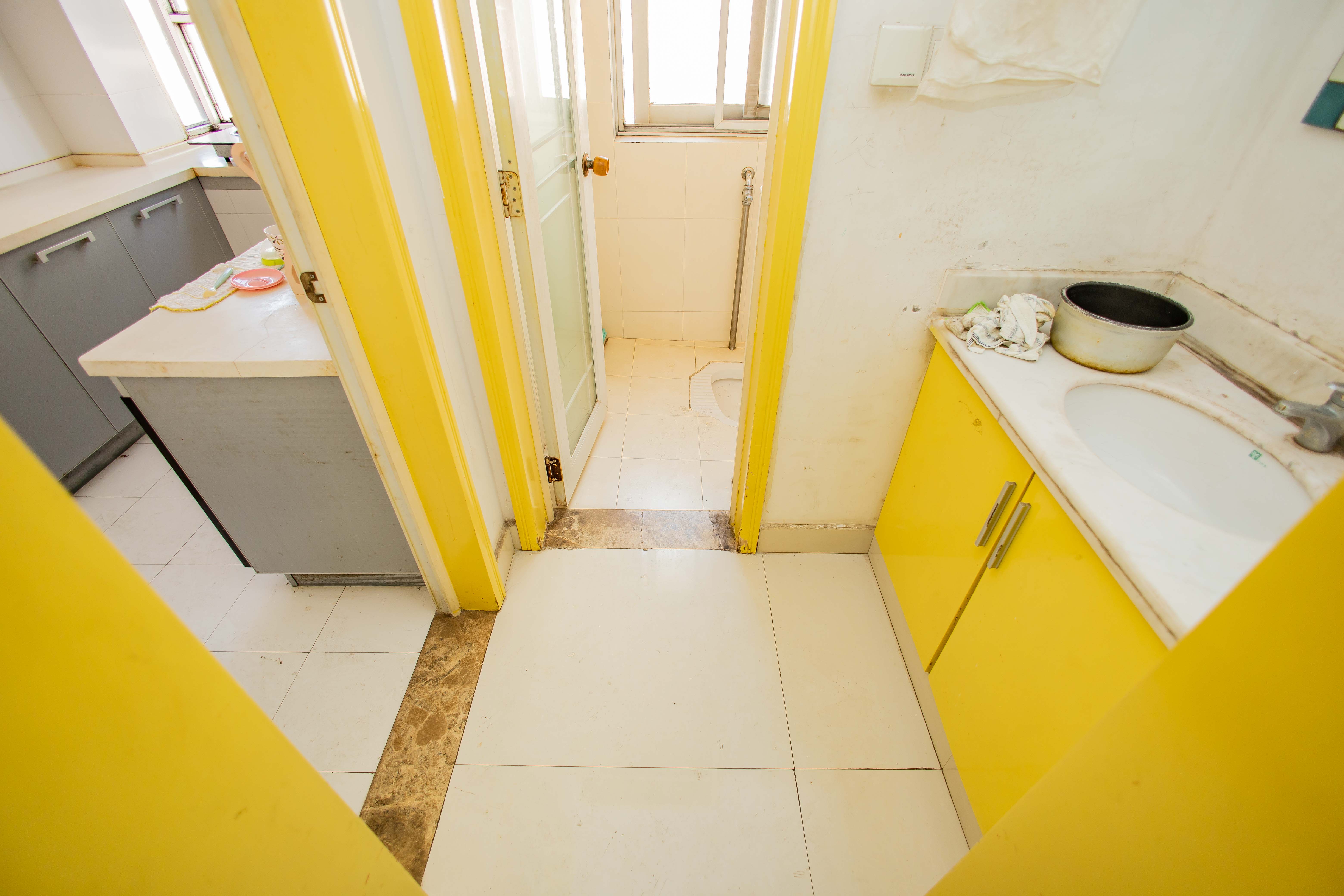 湘卫花苑  2室2厅1卫    70.0万卫生间