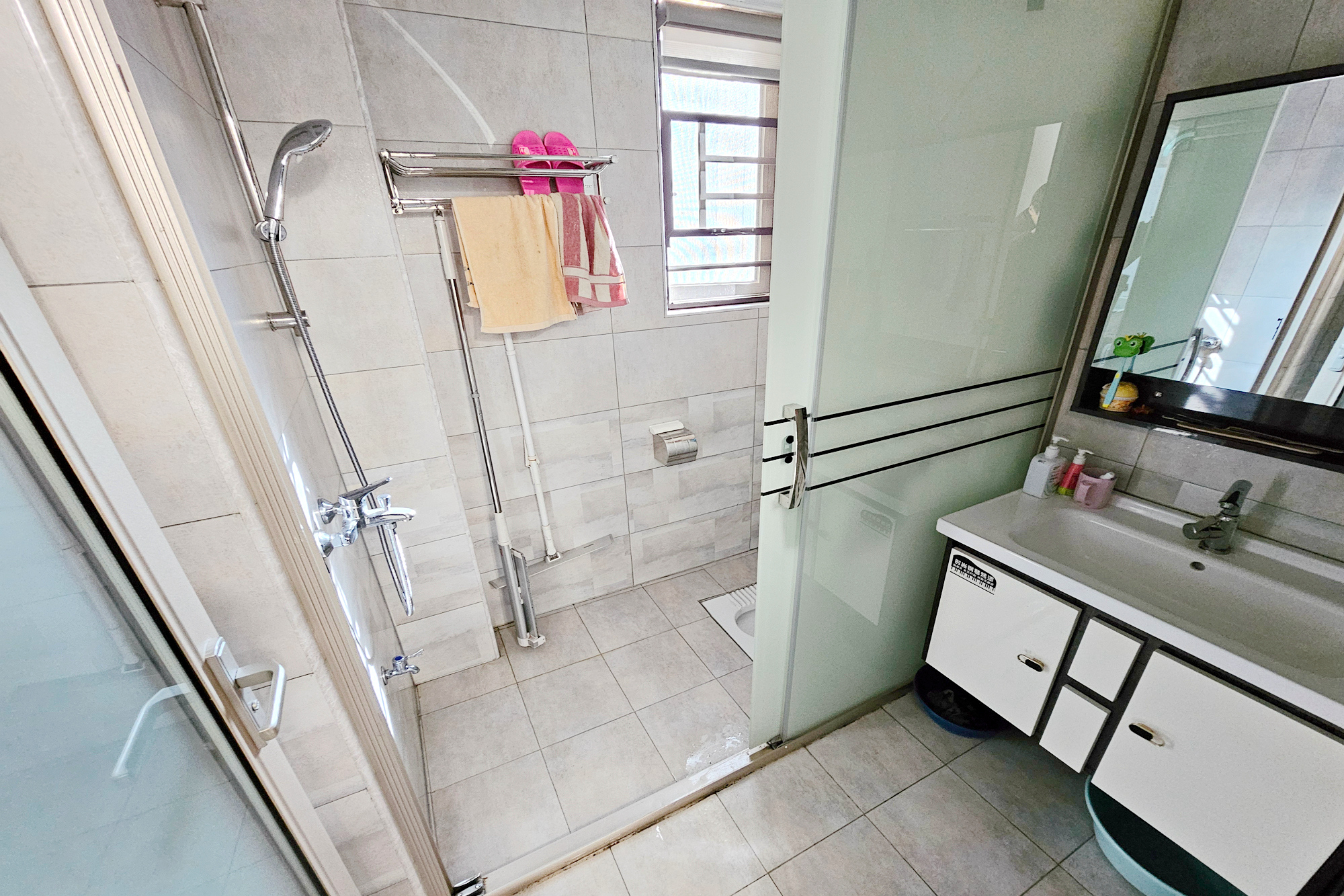 明昇壹城(明昇时代广场)二期 3室2厅2卫 174.0万 明昇壹城(明昇时代广场)二期 3室2厅2卫 174.0万卫生间