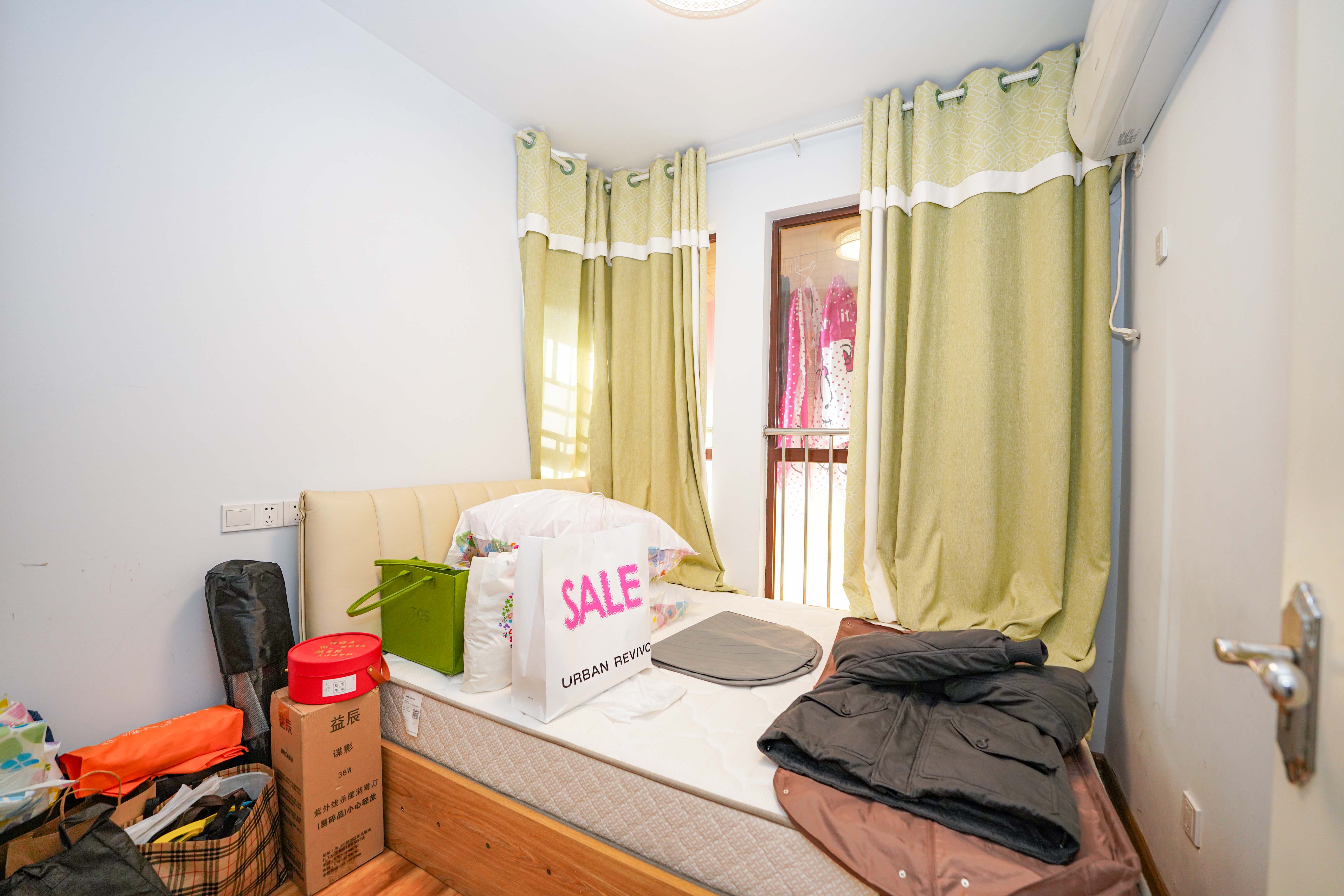 欧莱雅郡 2室1厅1卫 52.0万 欧莱雅郡 2室1厅1卫 52.0万卧室