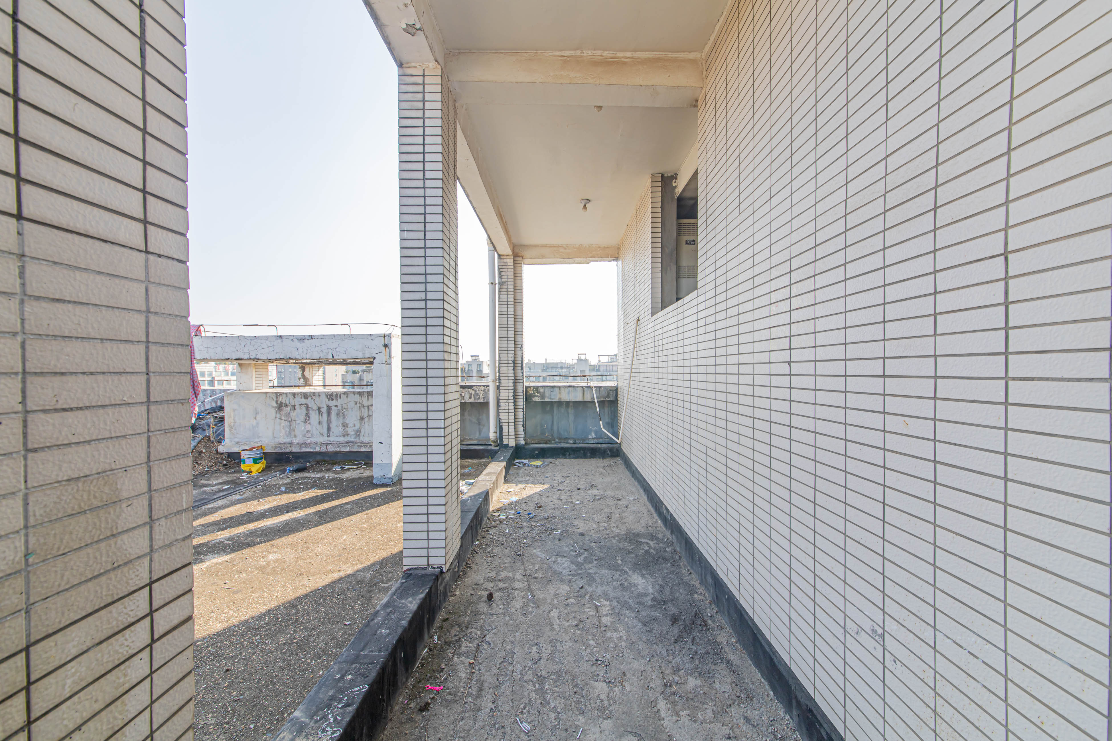 银桂苑 6室2厅1卫 211.8万 银桂苑 6室2厅1卫 211.8万阳台