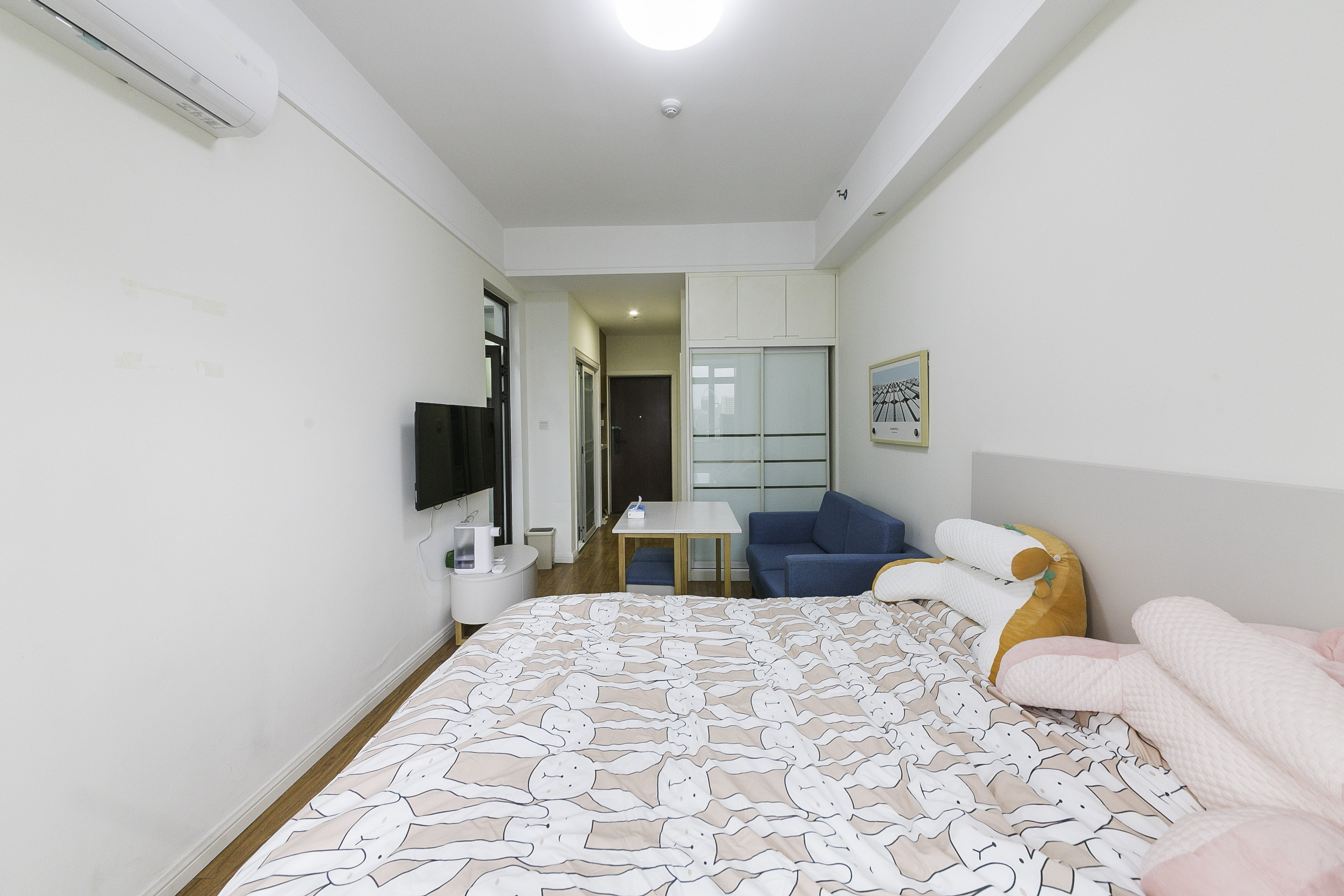 中建信和城  1室1厅1卫    57.88万卧室