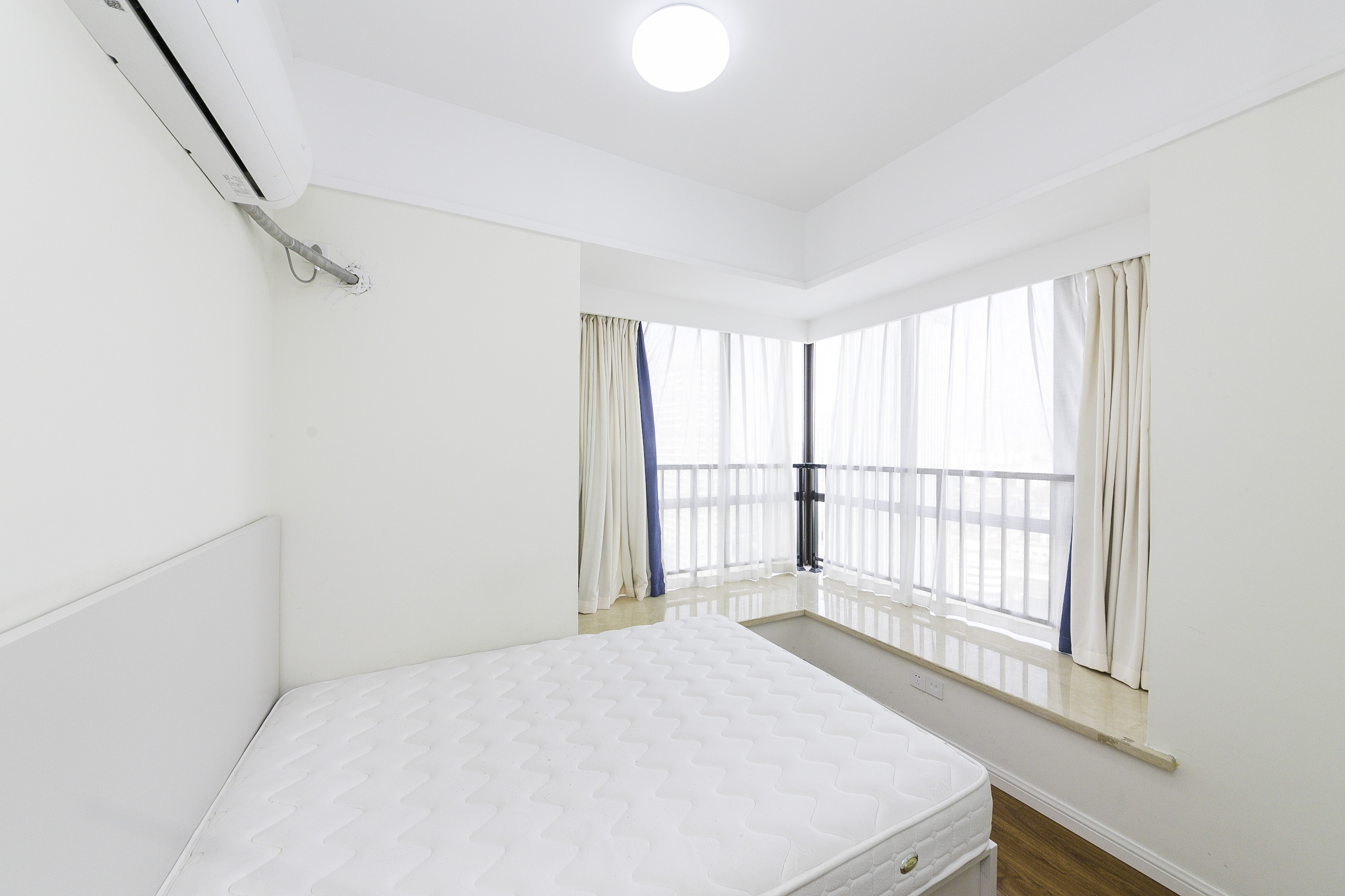 中建信和城  1室1厅1卫   60.00万卧室