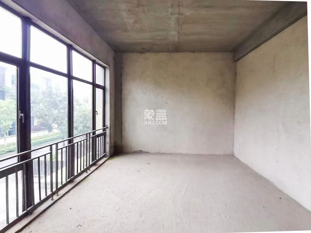 雅居樂(lè)依云小鎮(zhèn)  5室2廳3衛(wèi)   227.60萬(wàn)