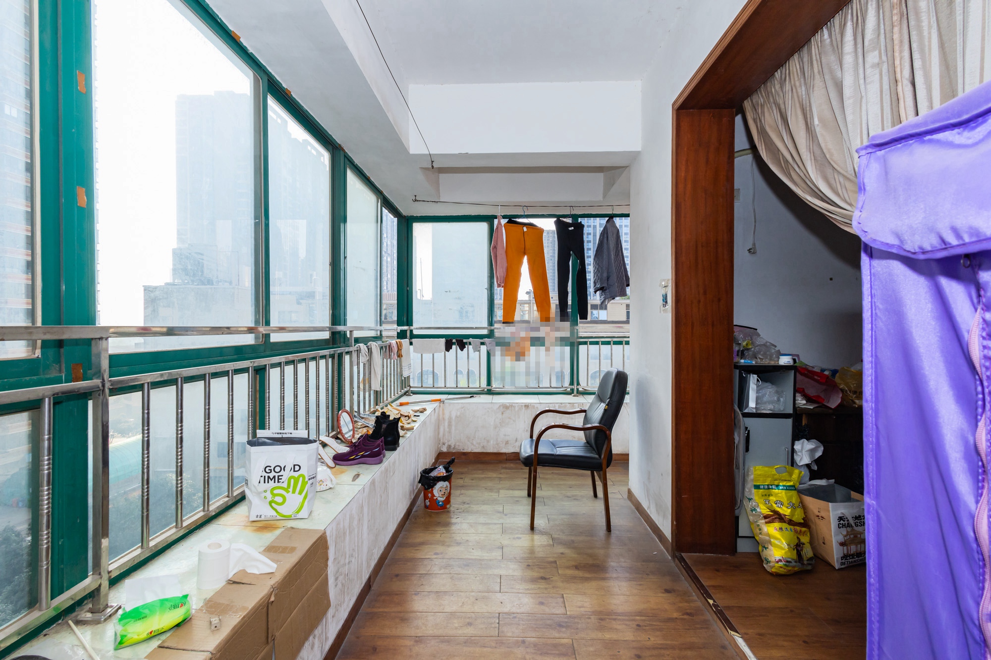 明城公寓 5室2厅2卫 99.8万 明城公寓 5室2厅2卫 99.8万阳台