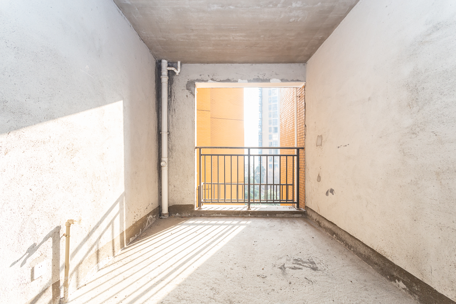 玛丽的花园(金色阳光家园)  5室2厅2卫    120.0万 玛丽的花园(金色阳光家园)  5室2厅2卫    120.0万卧室