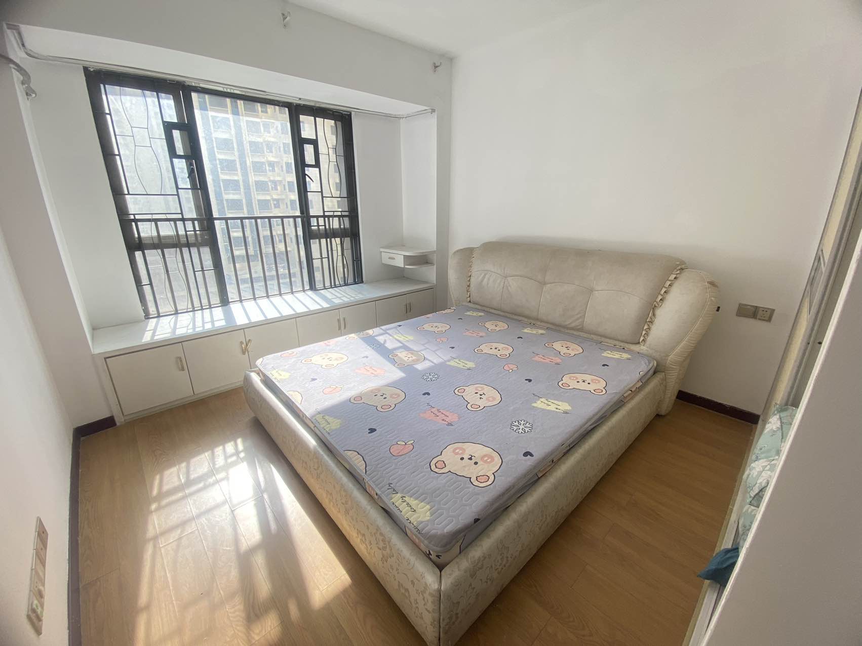 佳兆业金域天下二期 3室2厅2卫 57.8万 佳兆业金域天下二期 3室2厅2卫 57.8万室内图