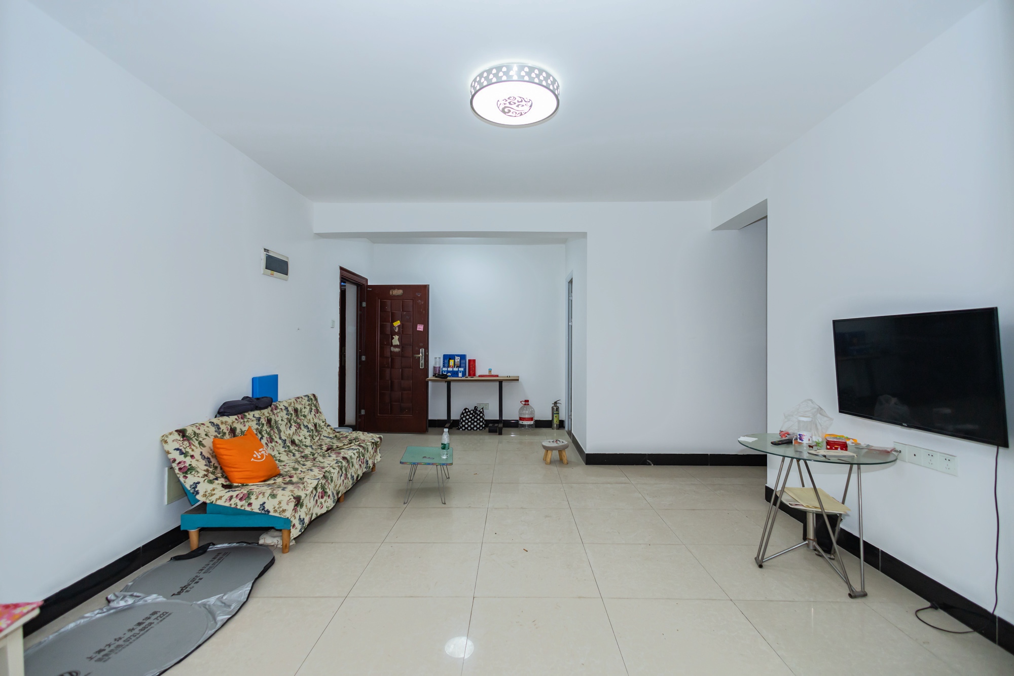 蝴蝶谷 2室2厅1卫 51.8万 蝴蝶谷 2室2厅1卫 51.8万客厅