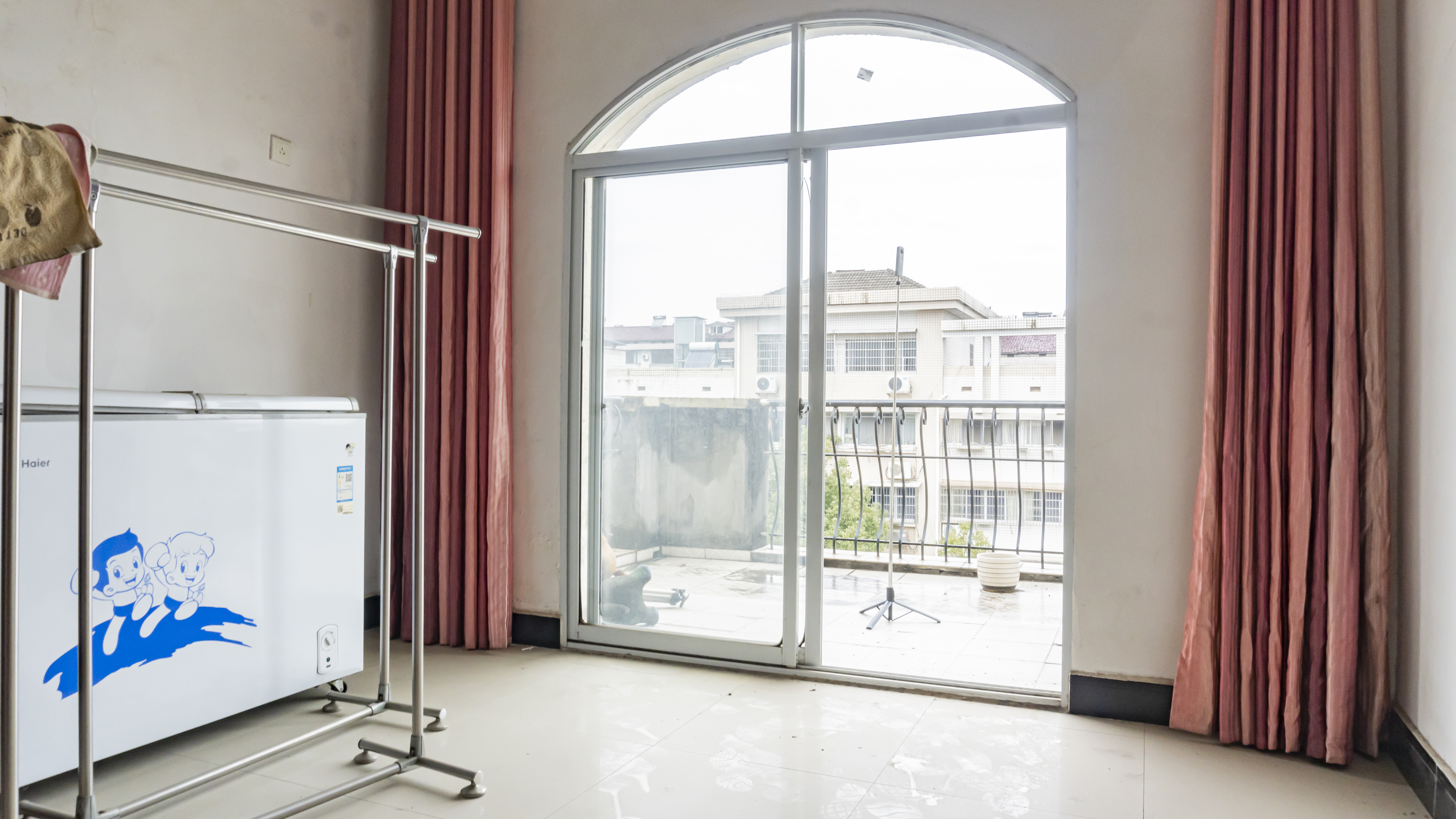 五洲城  5室2厅2卫    42.8万 五洲城  5室2厅2卫    42.8万其他