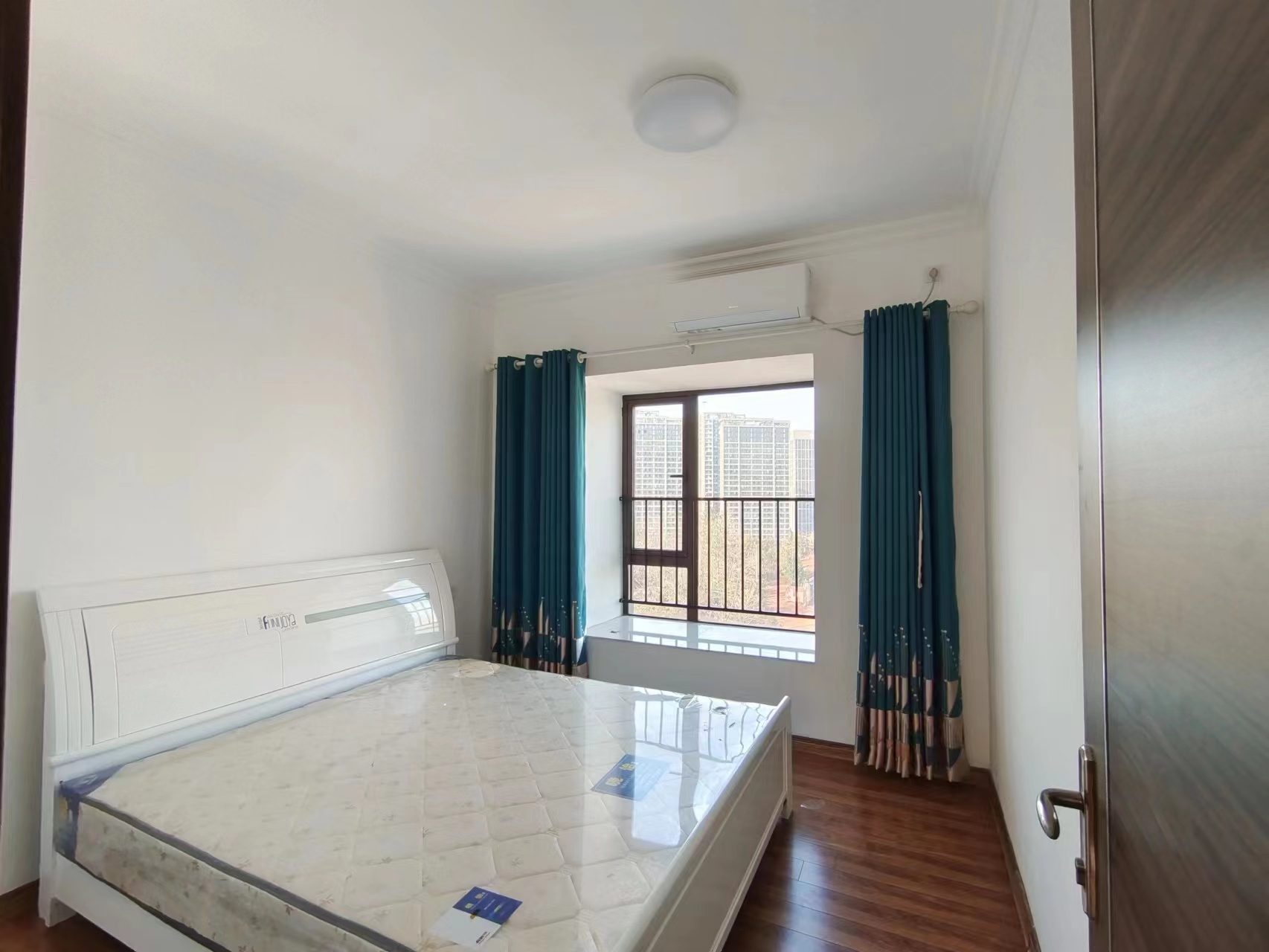 天元区碧桂园 4室2厅2卫 85.80万 天元区碧桂园 4室2厅2卫 85.80万室内图