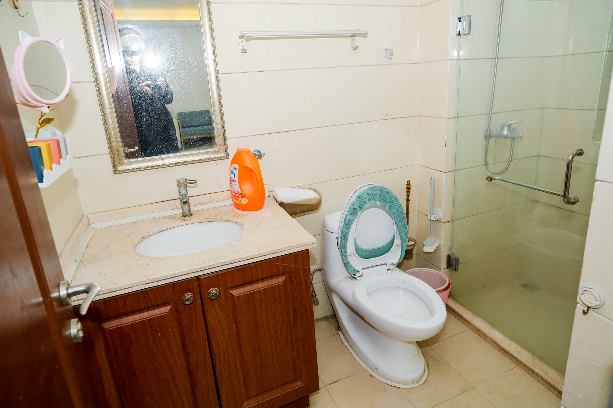 郡原居里 2室1厅1卫 47.8万 郡原居里 2室1厅1卫 47.8万卫生间