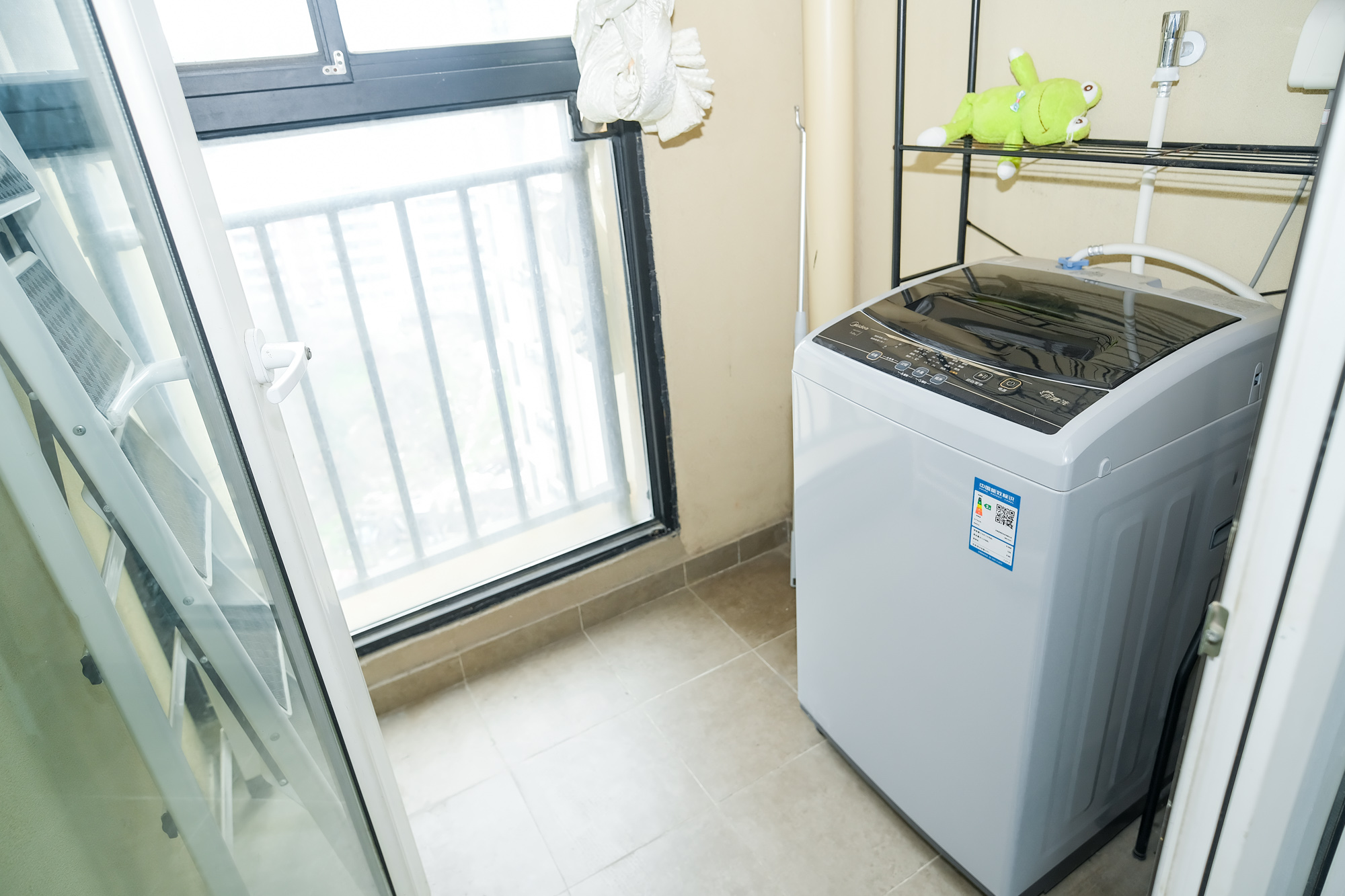 郡原居里 2室1厅1卫 47.8万 郡原居里 2室1厅1卫 47.8万阳台