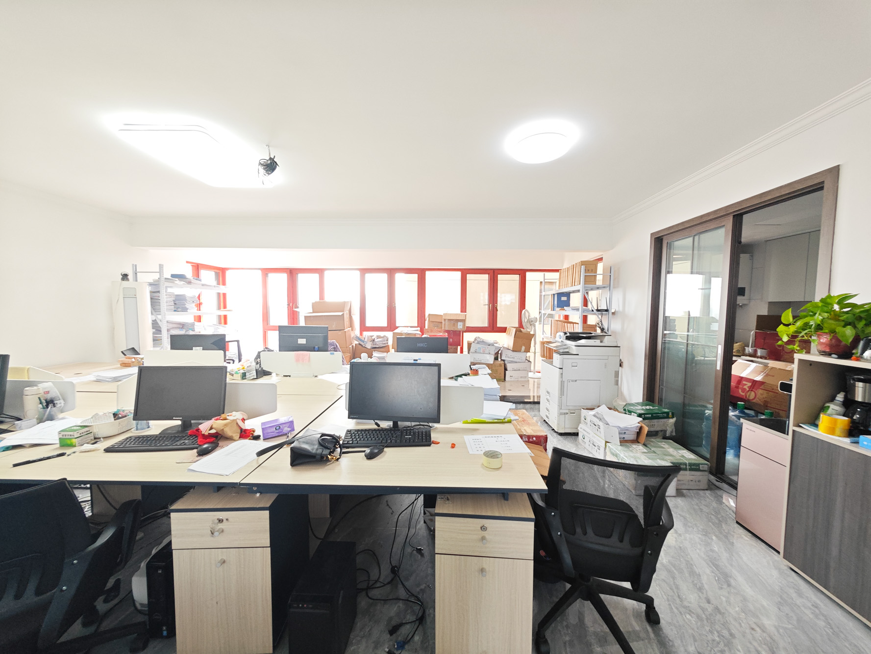 鑫苑木莲世家  4室2厅2卫    185.0万客厅