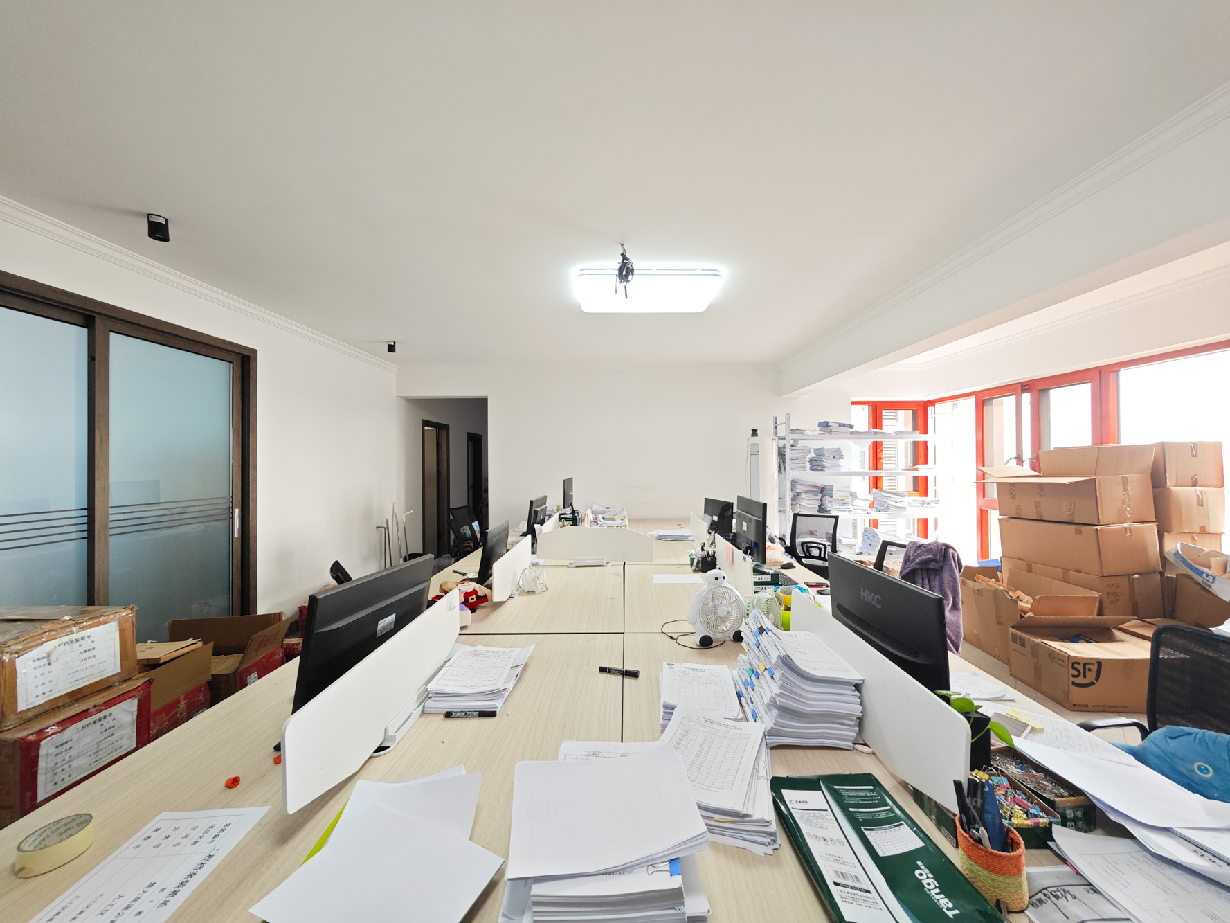 鑫苑木莲世家  4室2厅2卫    185.0万客厅