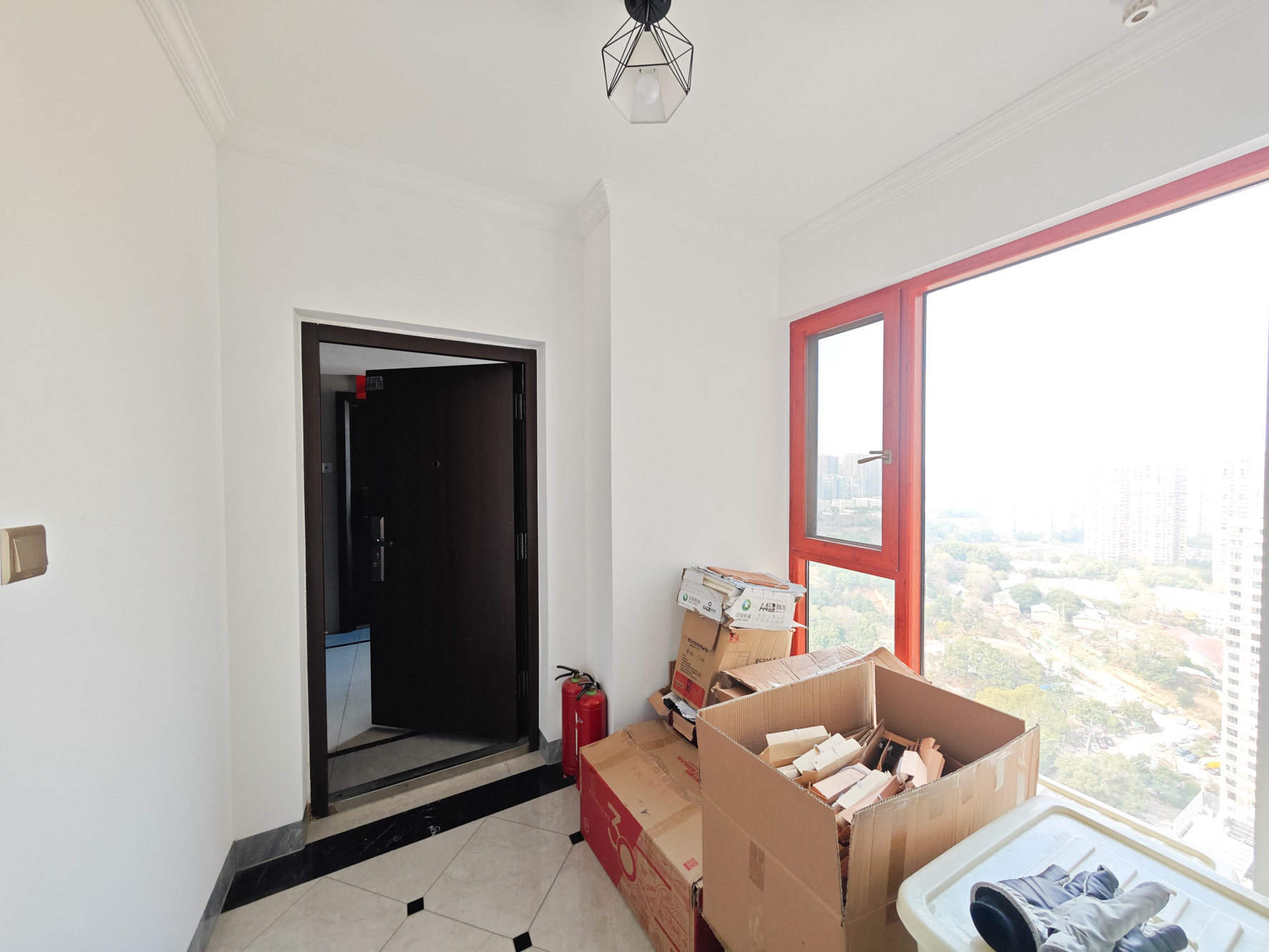 鑫苑木莲世家  4室2厅2卫    185.0万其他