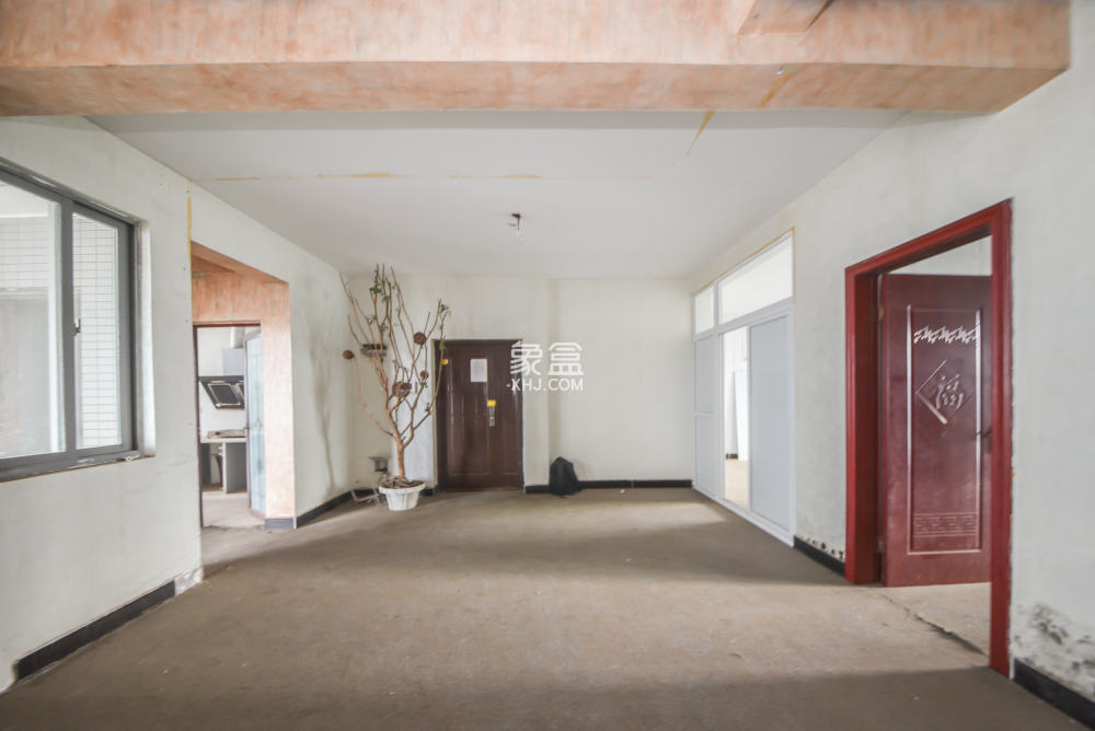 建鸿达华都（华都小户型及大华写字楼）  4室3厅1卫   330.00万