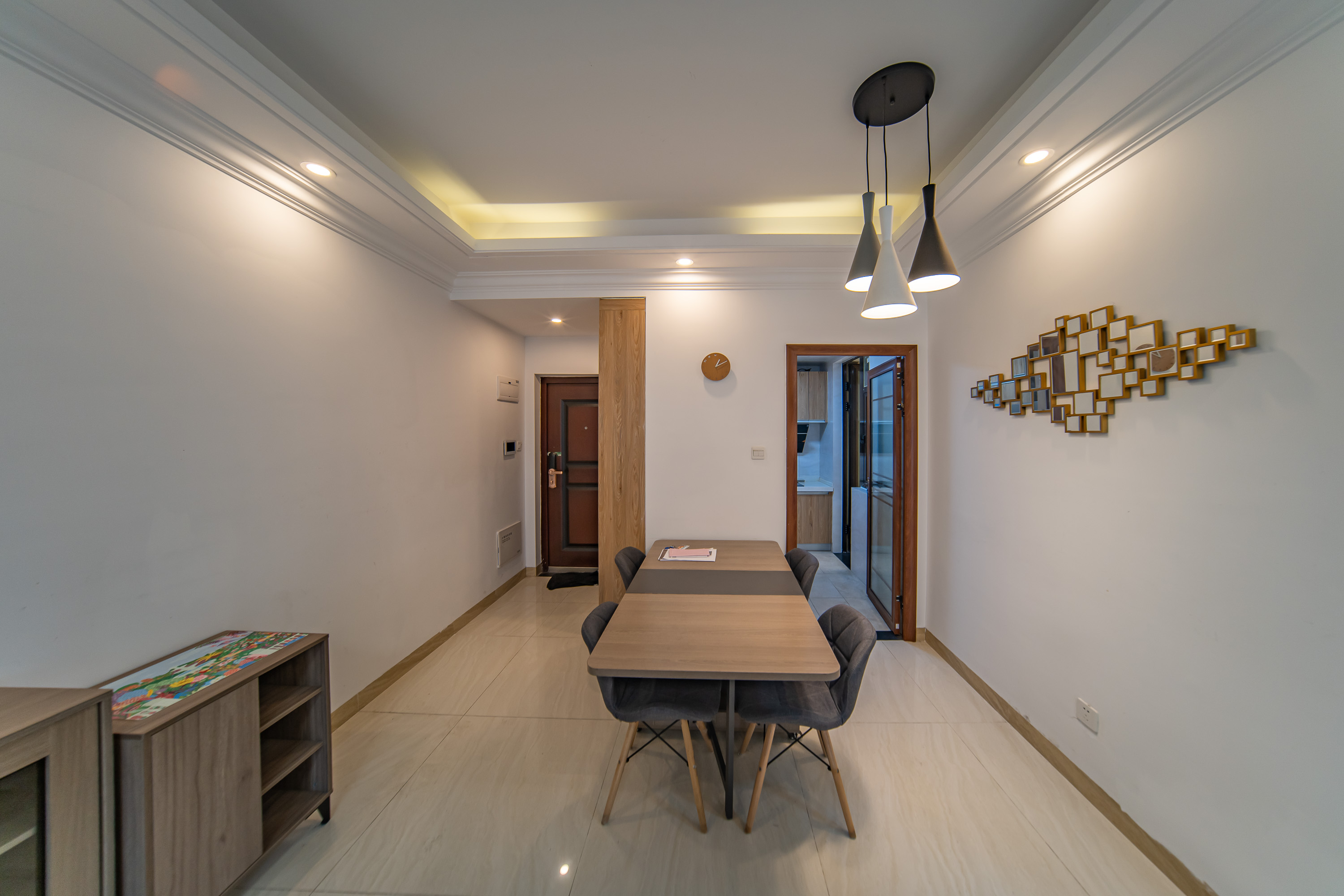 江山帝景哈佛  2室1厅1卫    82.0万客厅